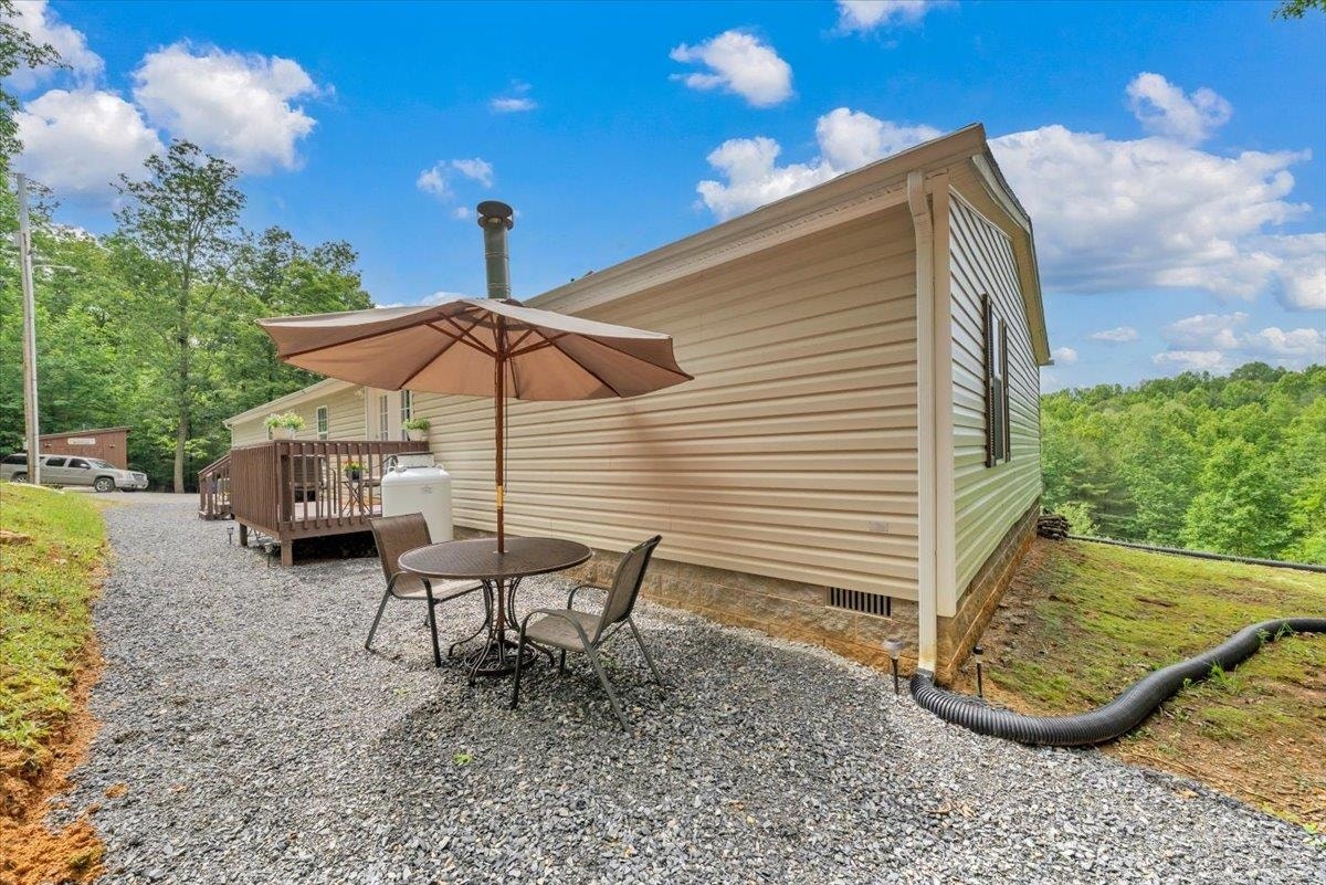 151 Perdue Road, Staffordsville, VA 24167