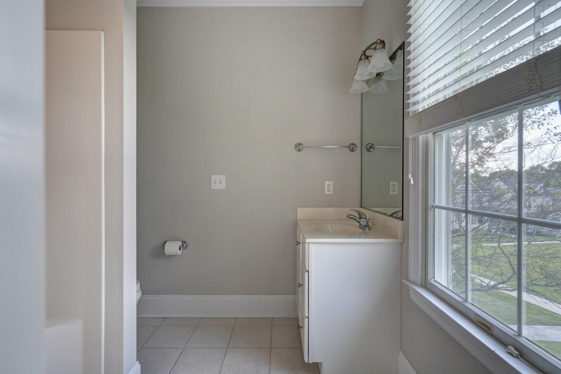 812 VILLAGE Way, Blacksburg, VA 24060