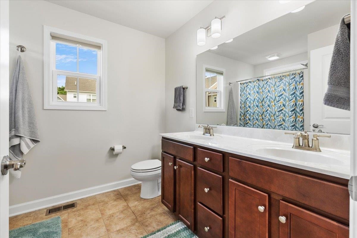 325 John Adams Drive, Christiansburg, VA 24073