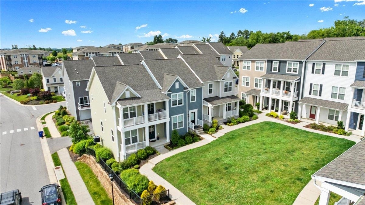 325 John Adams Drive, Christiansburg, VA 24073