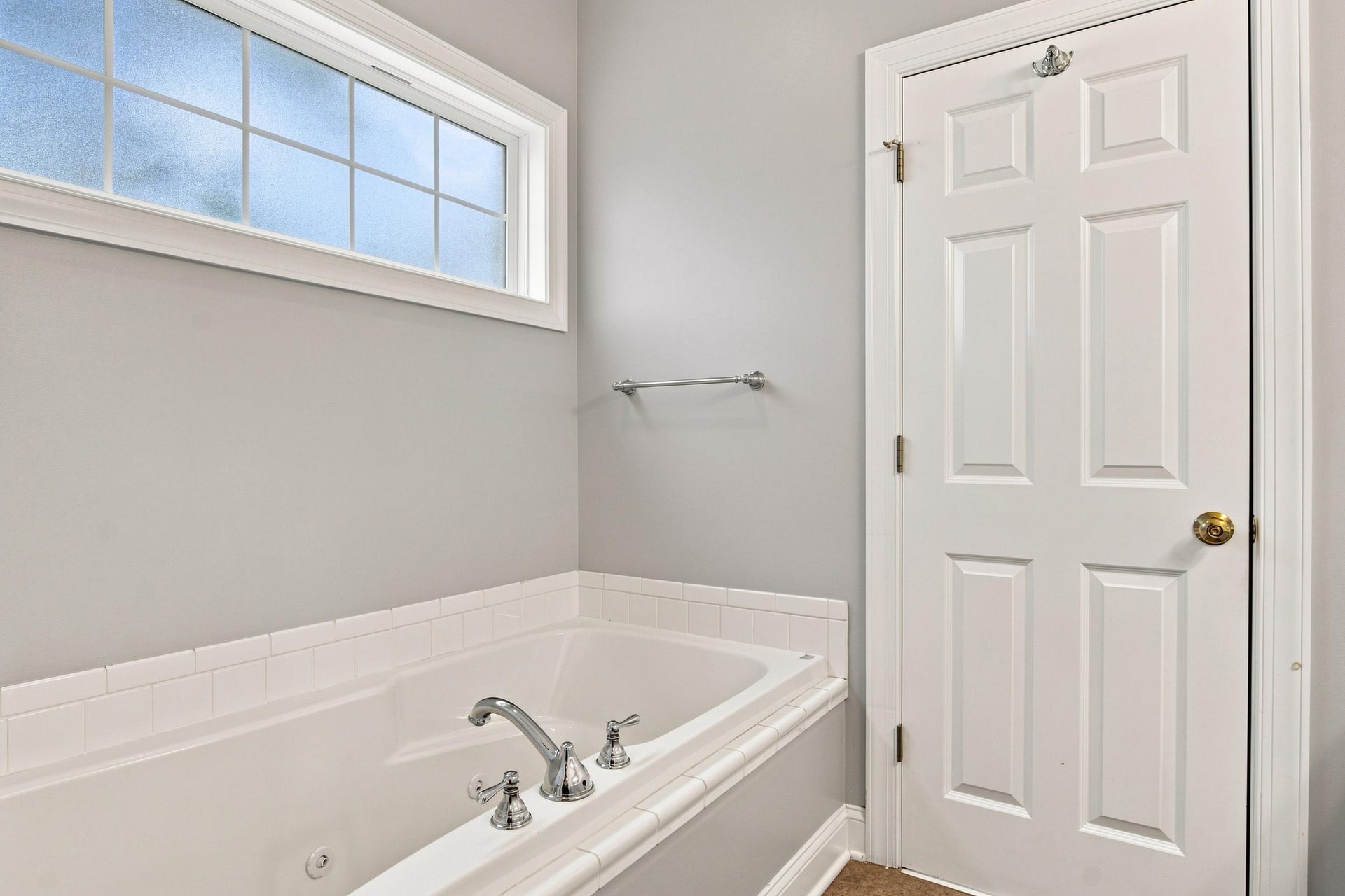 6932 DORAL Drive, Radford, VA 24141