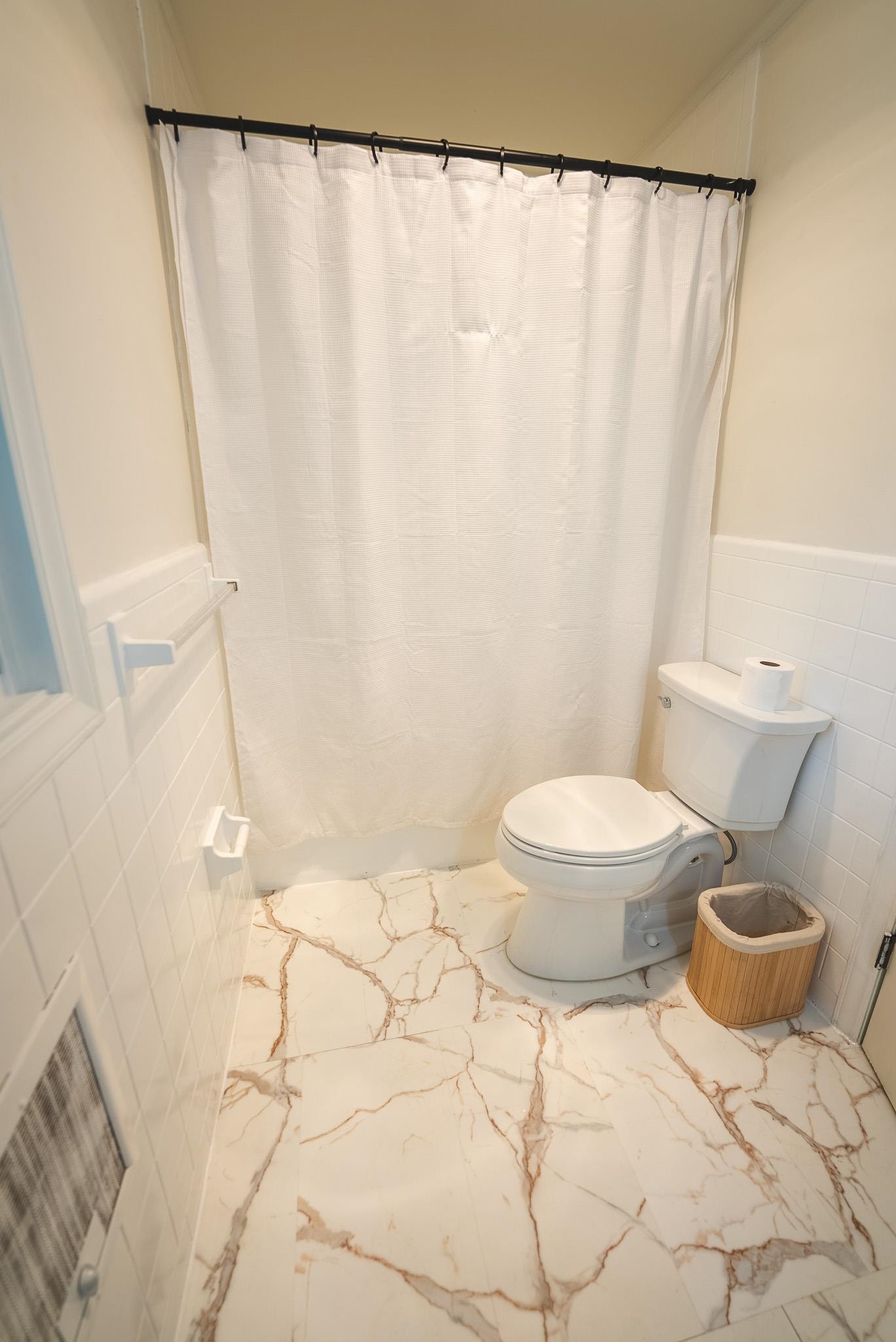1200 Lakewood Drive, Blacksburg, VA 24060