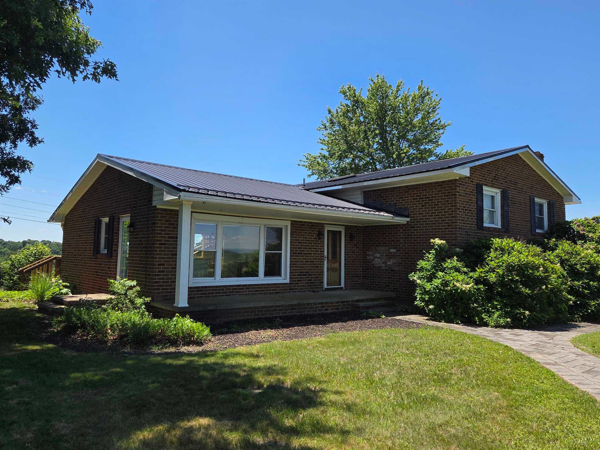 2059 Mud Pike Road, Christiansburg, VA 24073