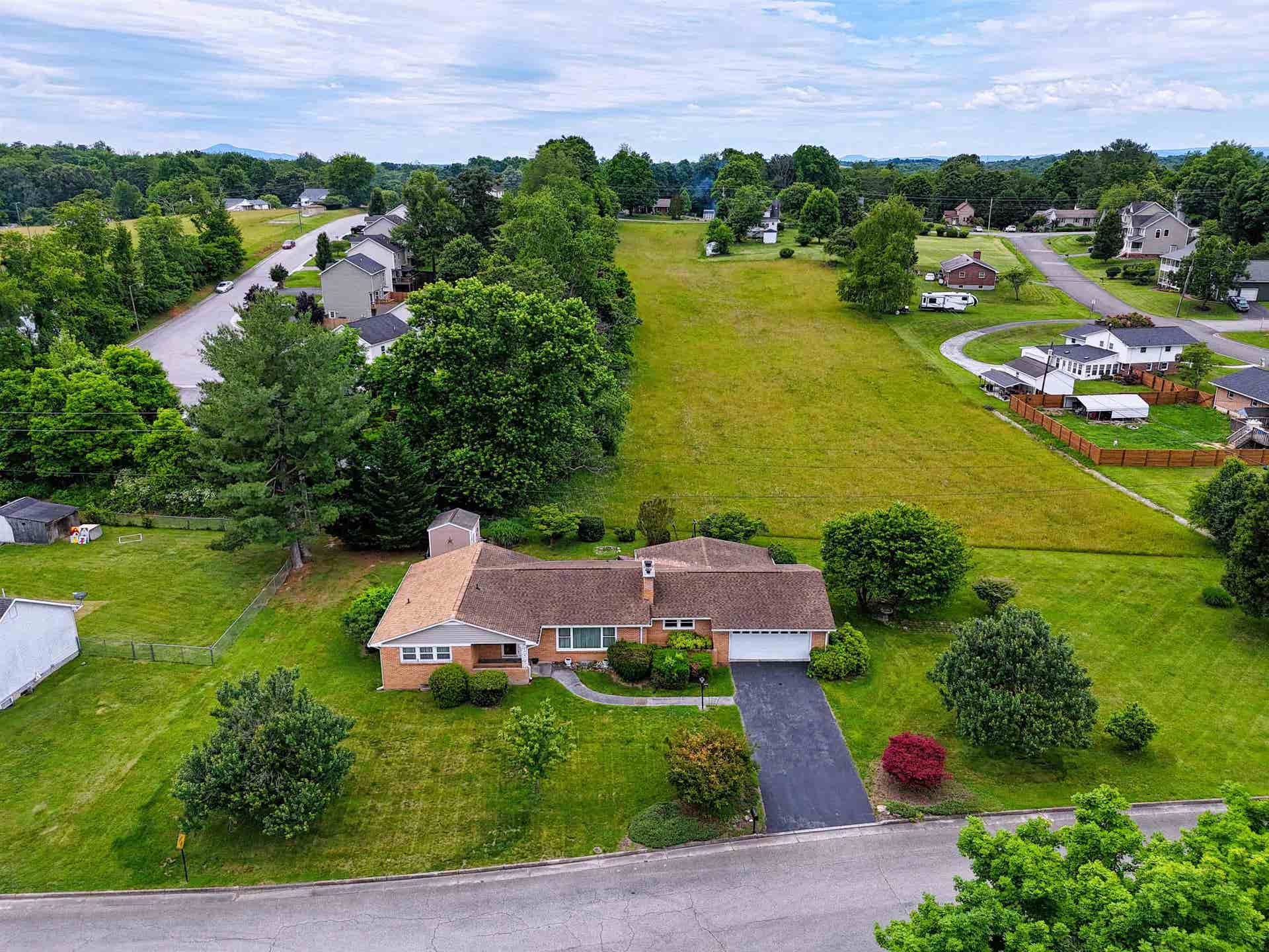 2001 9TH Street, Radford, VA 24141