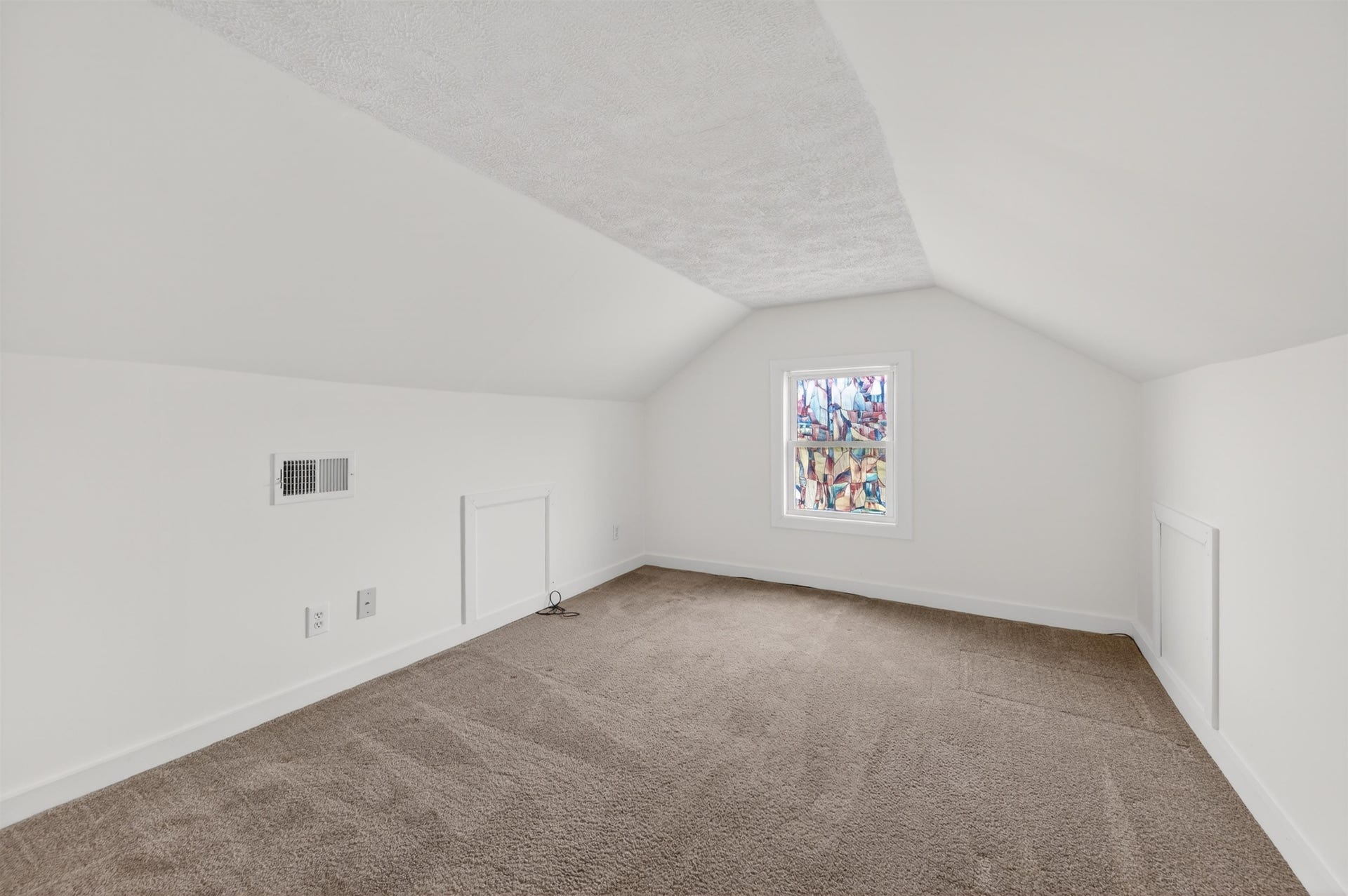124 Cowan Street, Radford, VA 24141