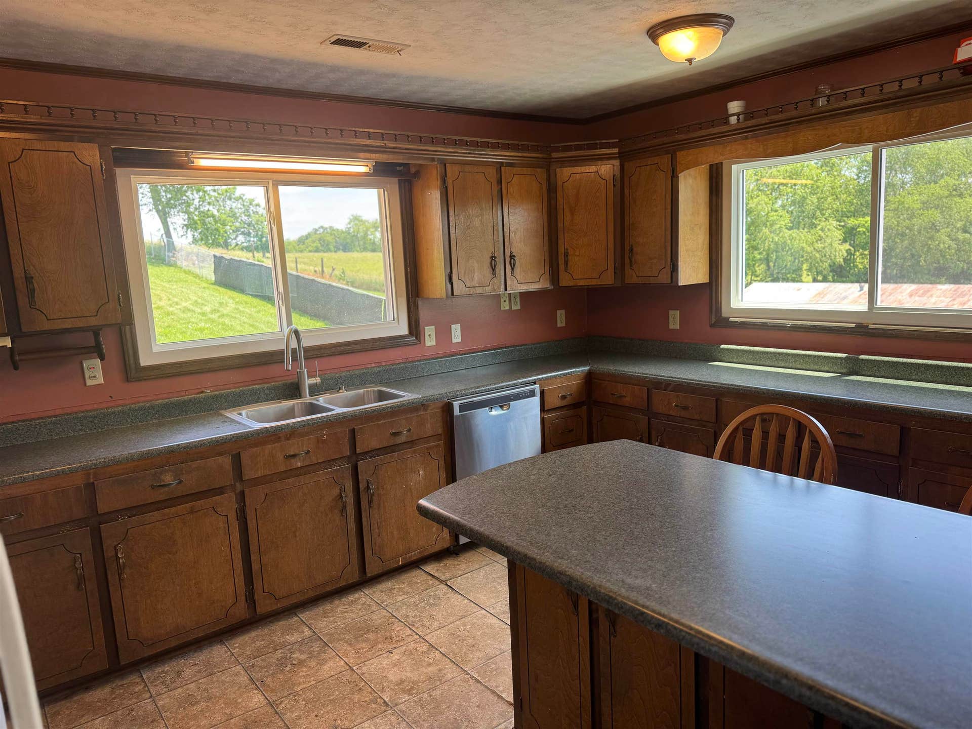 4424 Bluegrass Road, Christiansburg, VA 24073