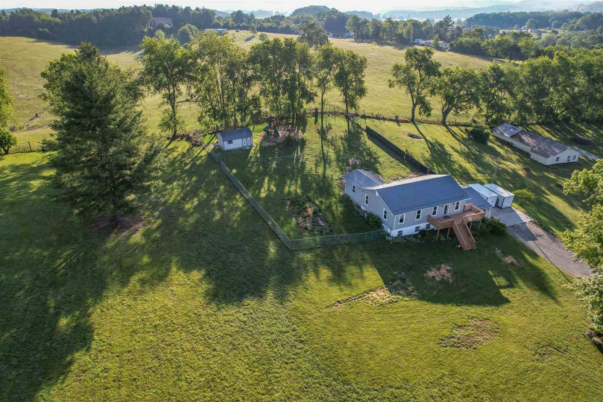 4424 Bluegrass Road, Christiansburg, VA 24073