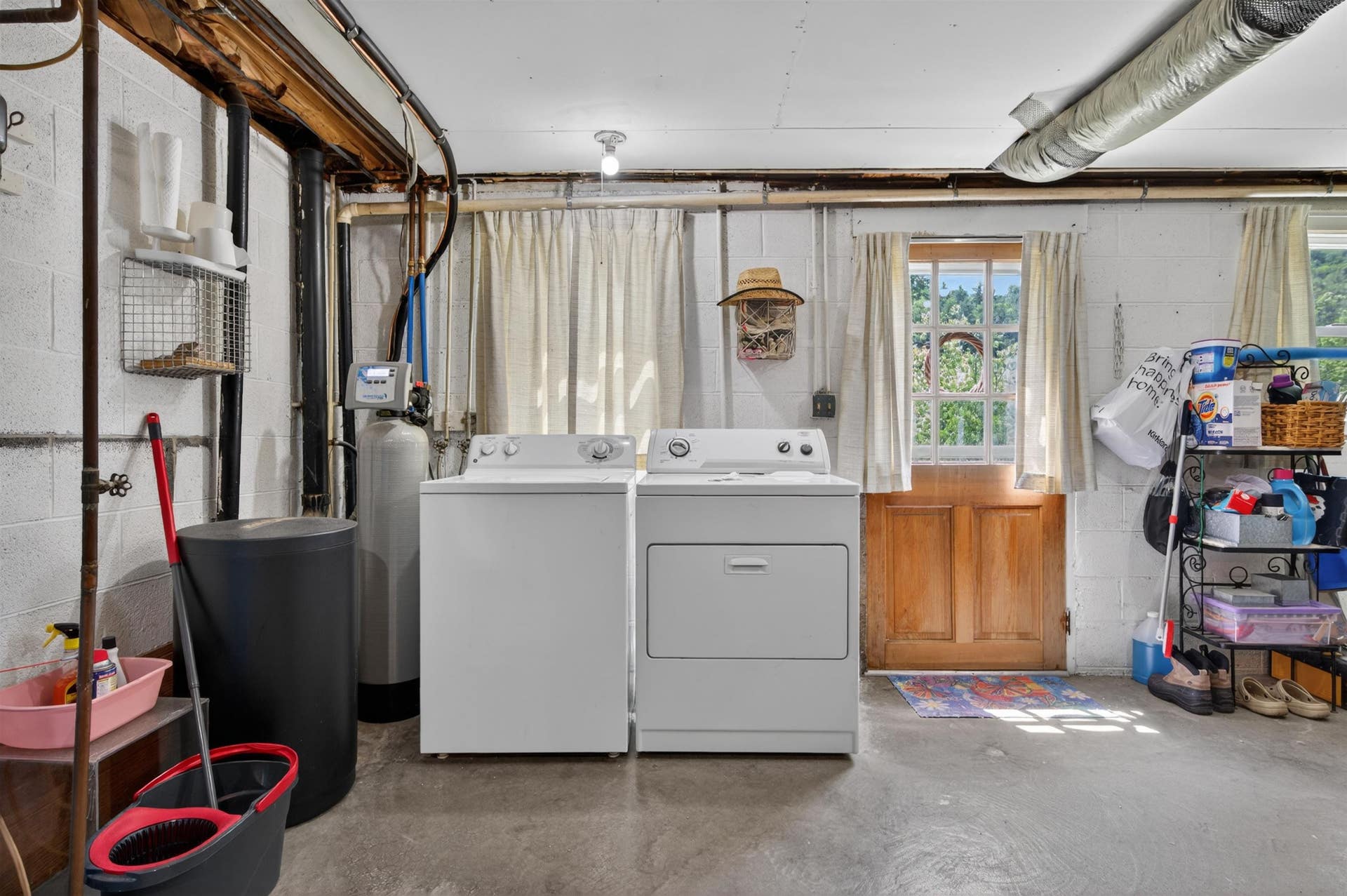 1761 North Fork Road, Christiansburg, VA 24073