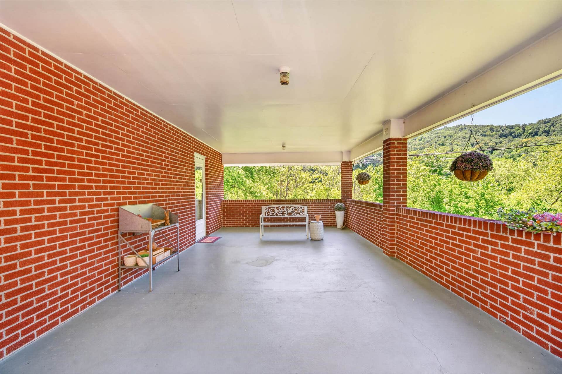 1761 North Fork Road, Christiansburg, VA 24073