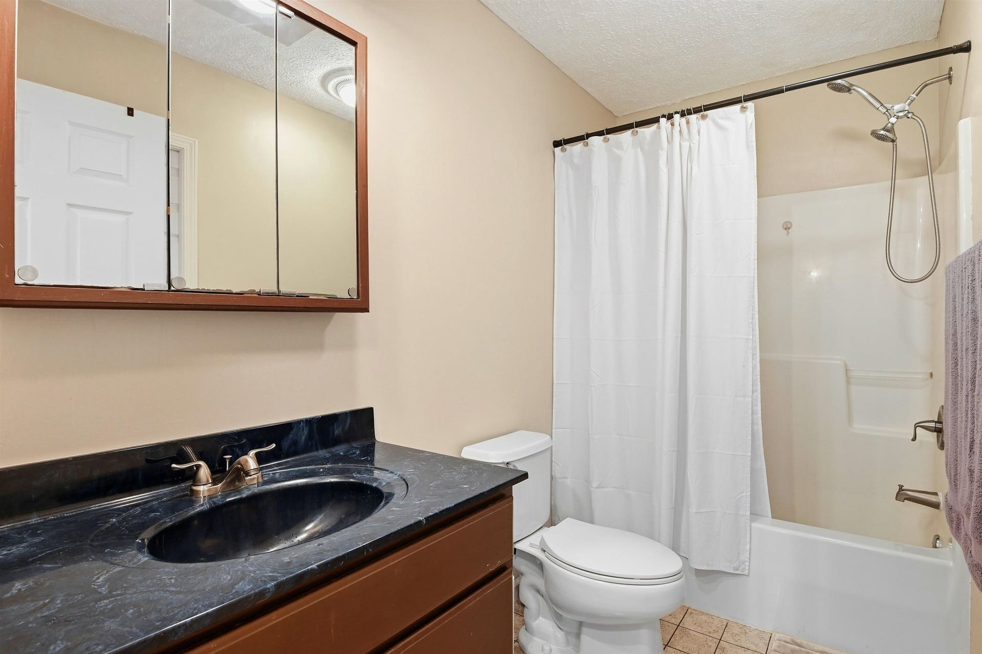 150 Hunters Ridge Lane, Christiansburg, VA 24073