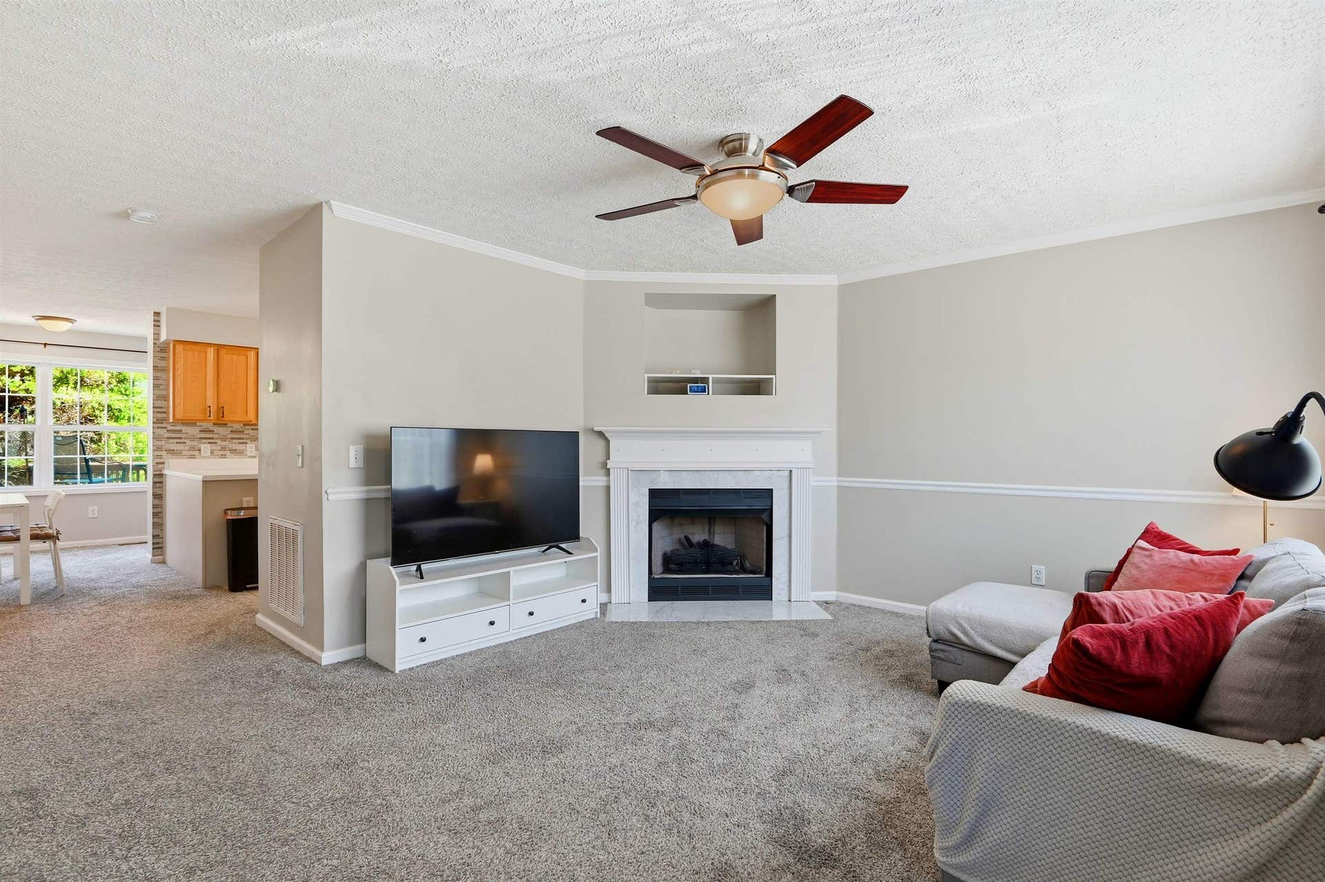 150 Hunters Ridge Lane, Christiansburg, VA 24073