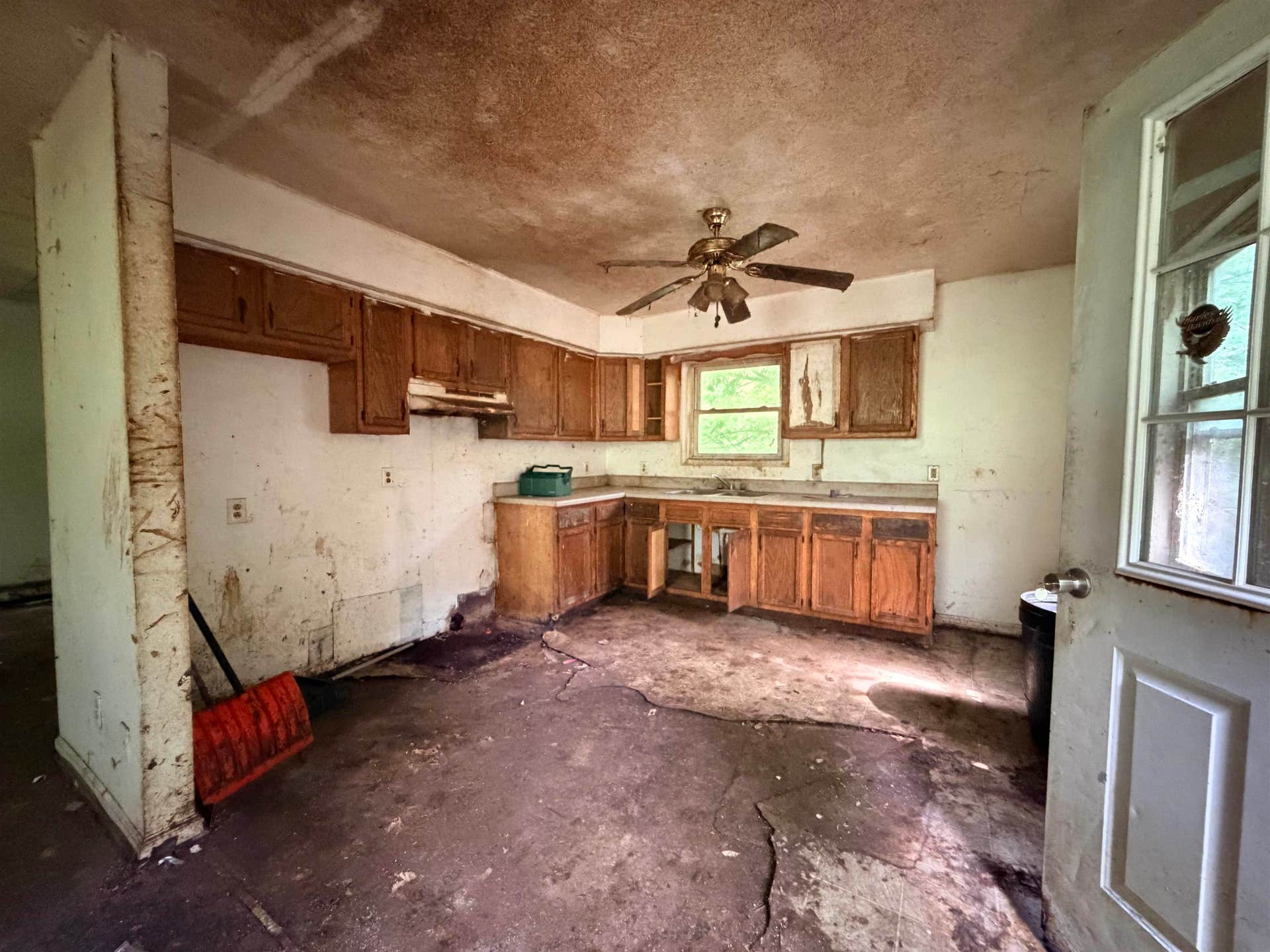 227 & 229 SUNNY RIDGE Road, Pearisburg, VA 24134