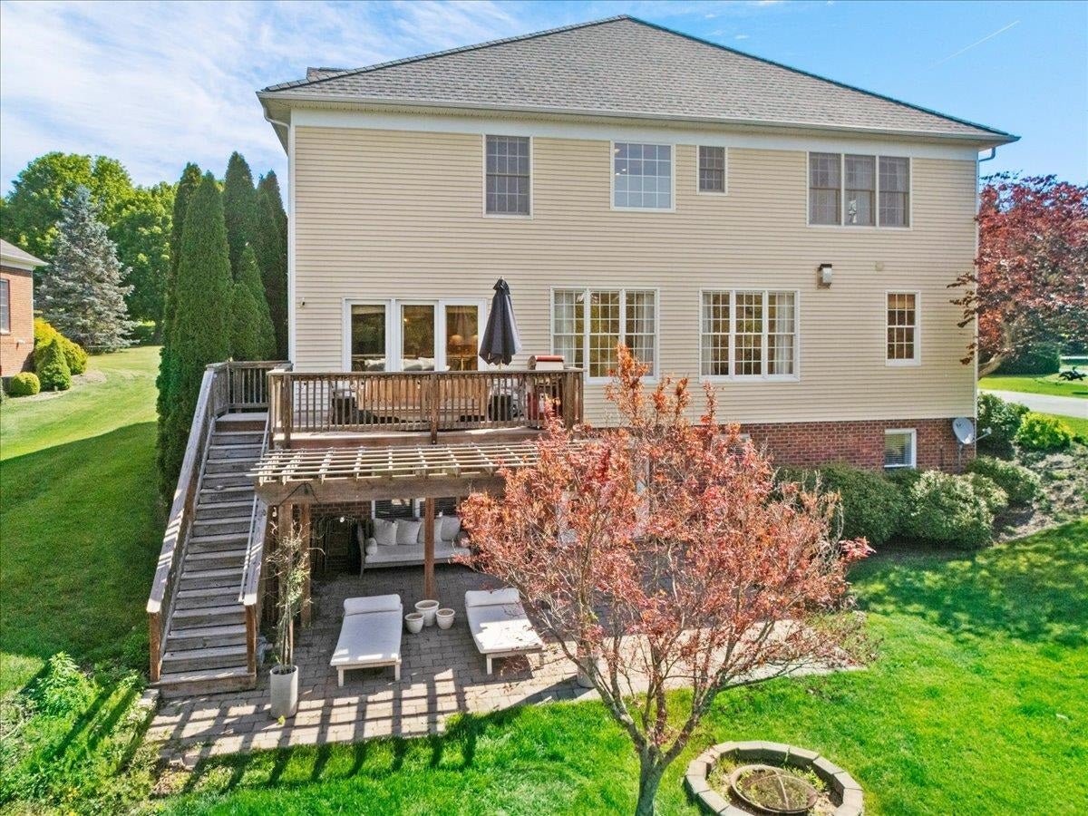 2213 Birch Leaf Lane, Blacksburg, VA 24060
