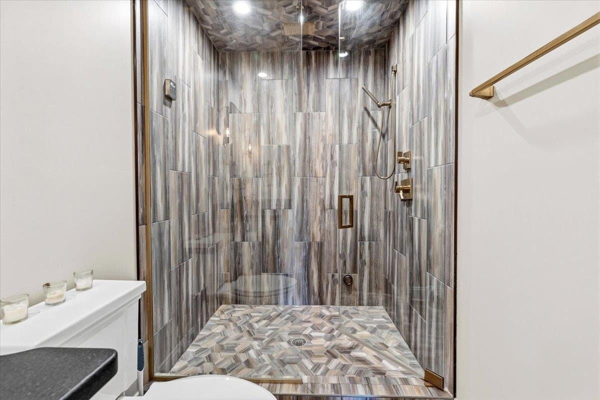 2213 Birch Leaf Lane, Blacksburg, VA 24060