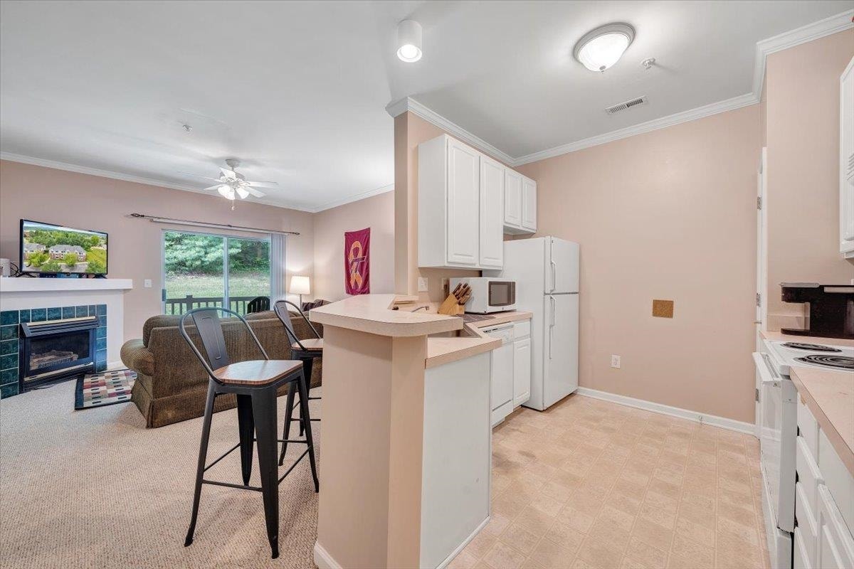 211 S Knollwood Drive, Blacksburg, VA 24060
