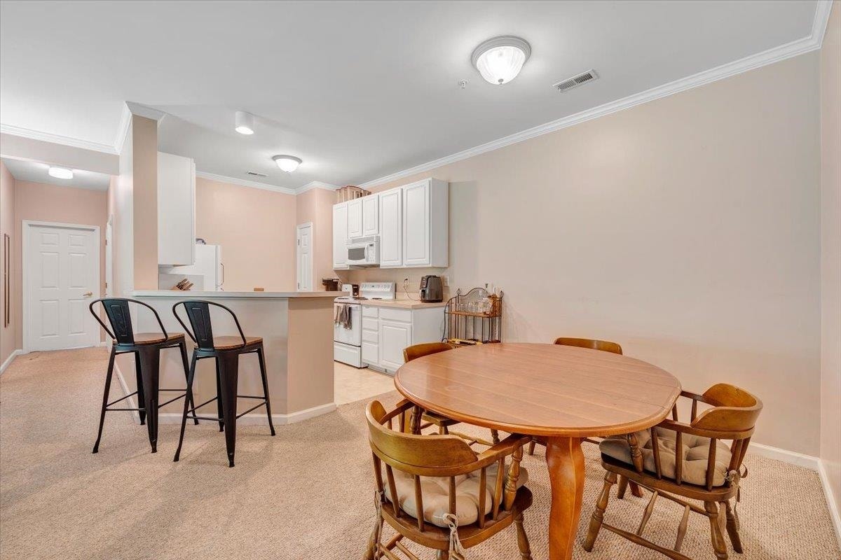 211 S Knollwood Drive, Blacksburg, VA 24060