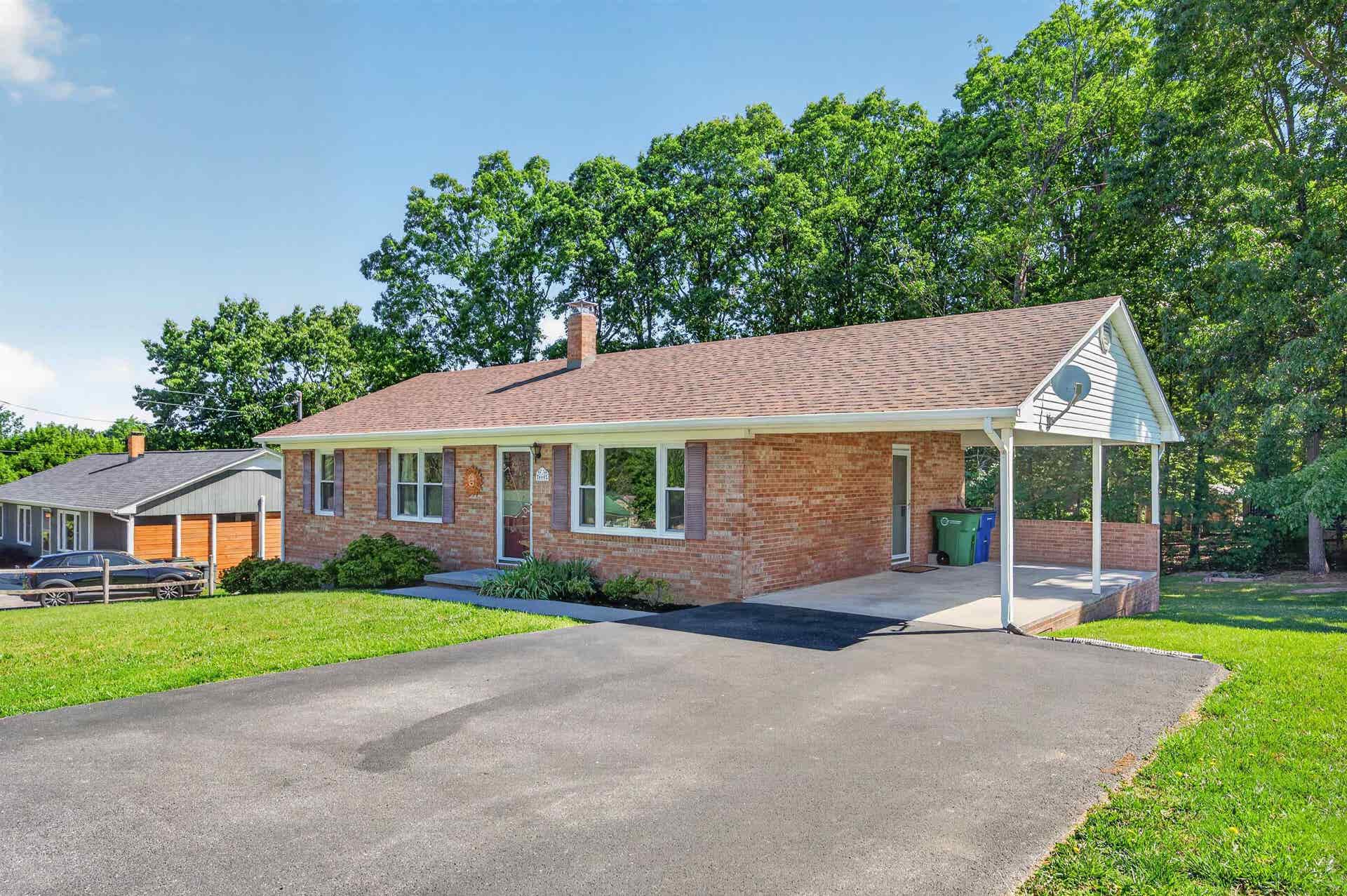 660 McDaniel Drive, Christiansburg, VA 24073