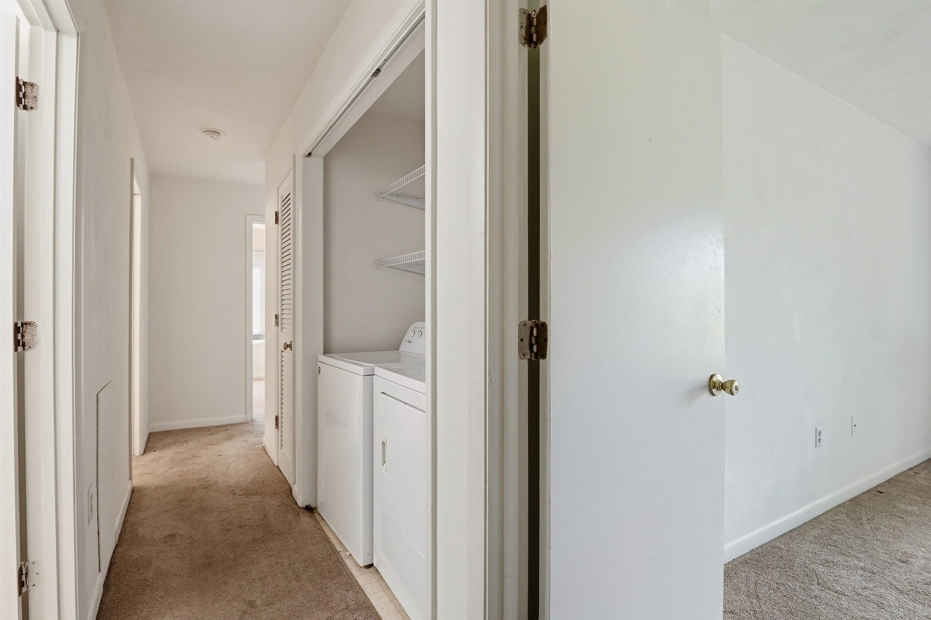 1210 UNIVERSITY Terrace, Blacksburg, VA 24060