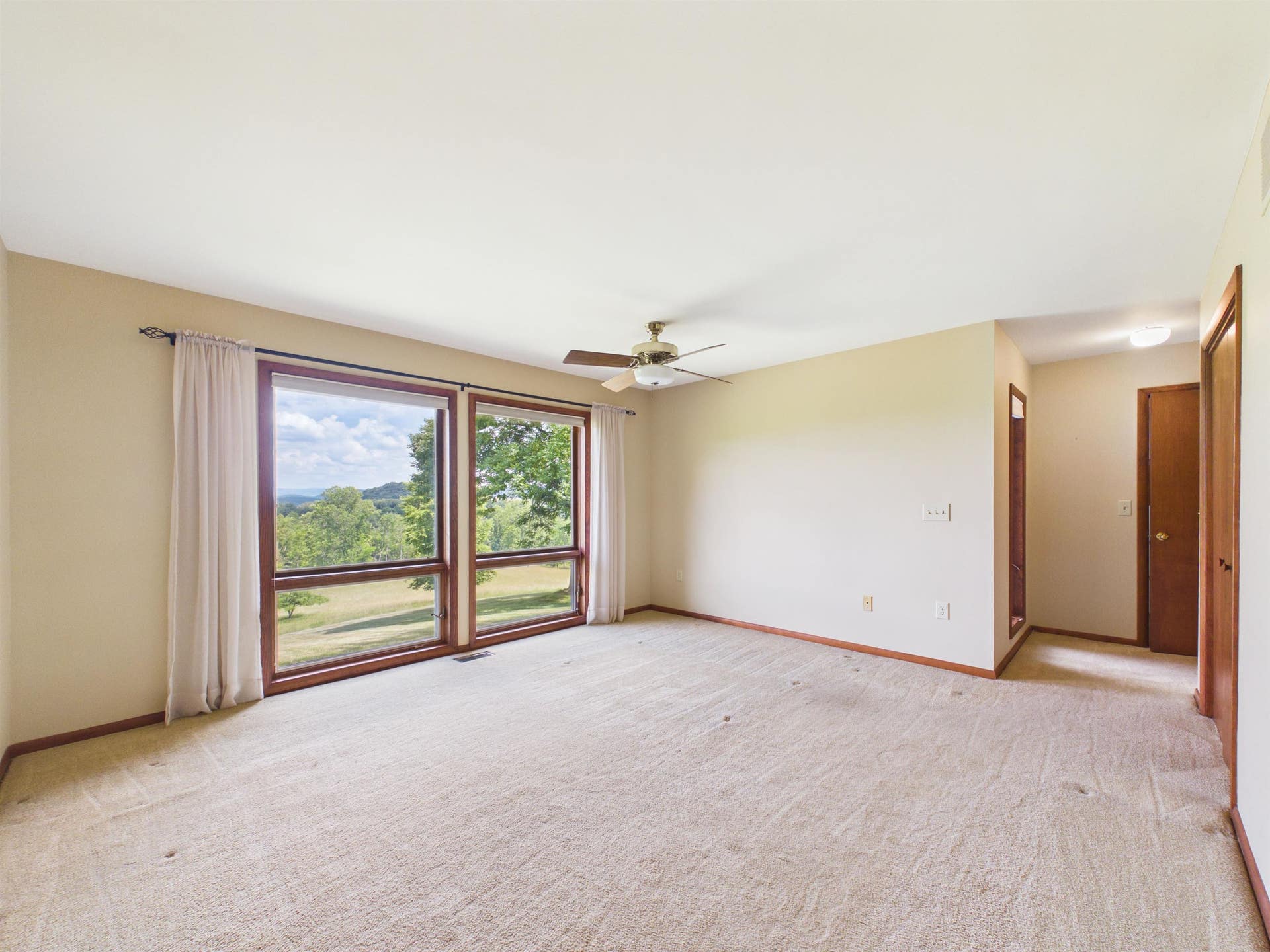 2628 Mt Tabor Road, Blacksburg, VA 24060