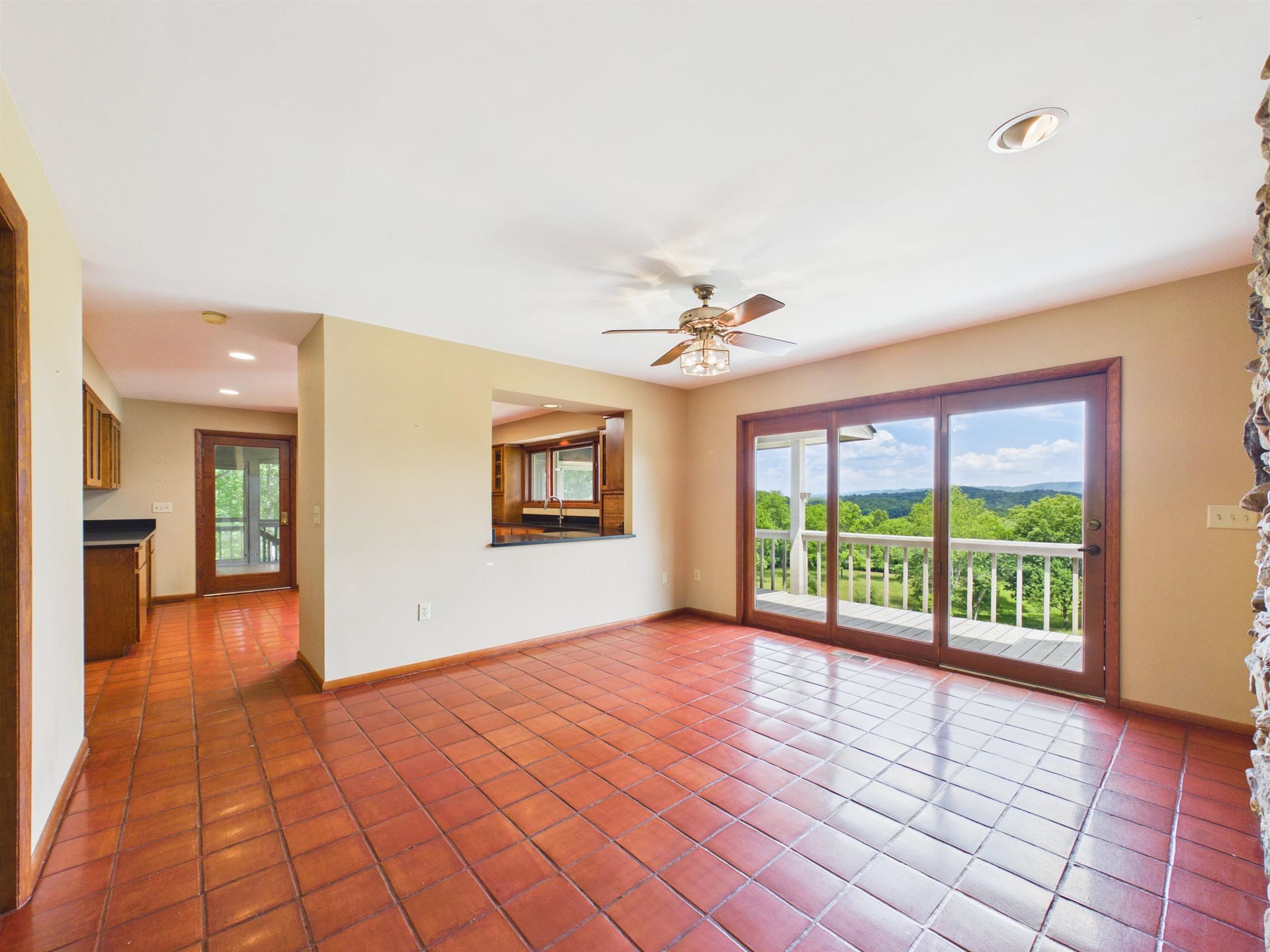 2628 Mt Tabor Road, Blacksburg, VA 24060