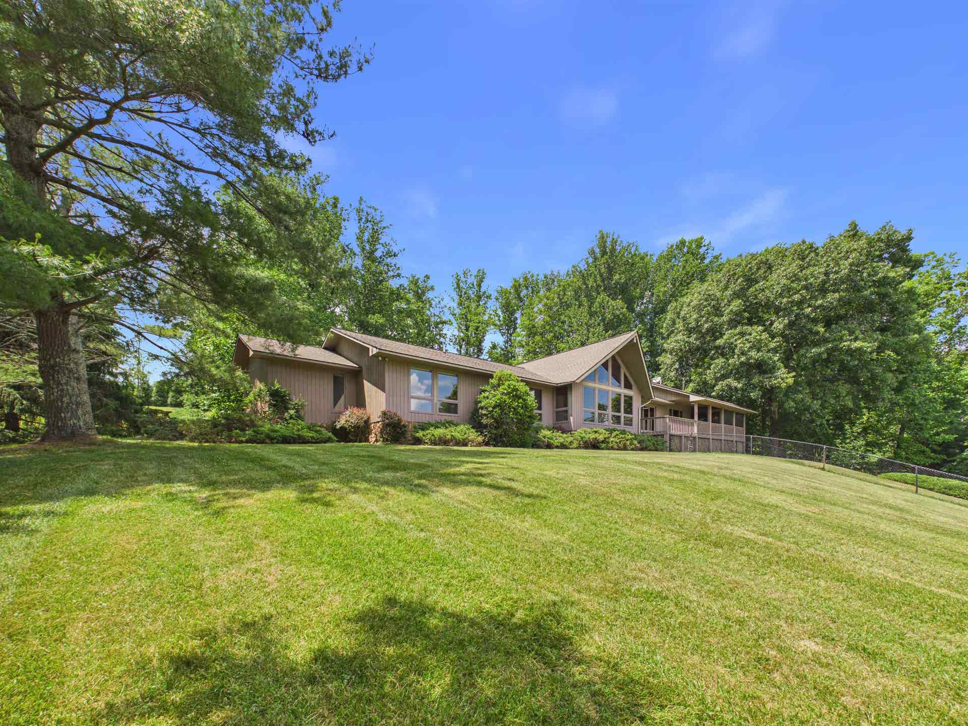 2628 Mt Tabor Road, Blacksburg, VA 24060