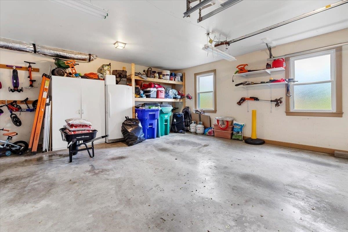 609 Landsdowne Drive, Blacksburg, VA 24060