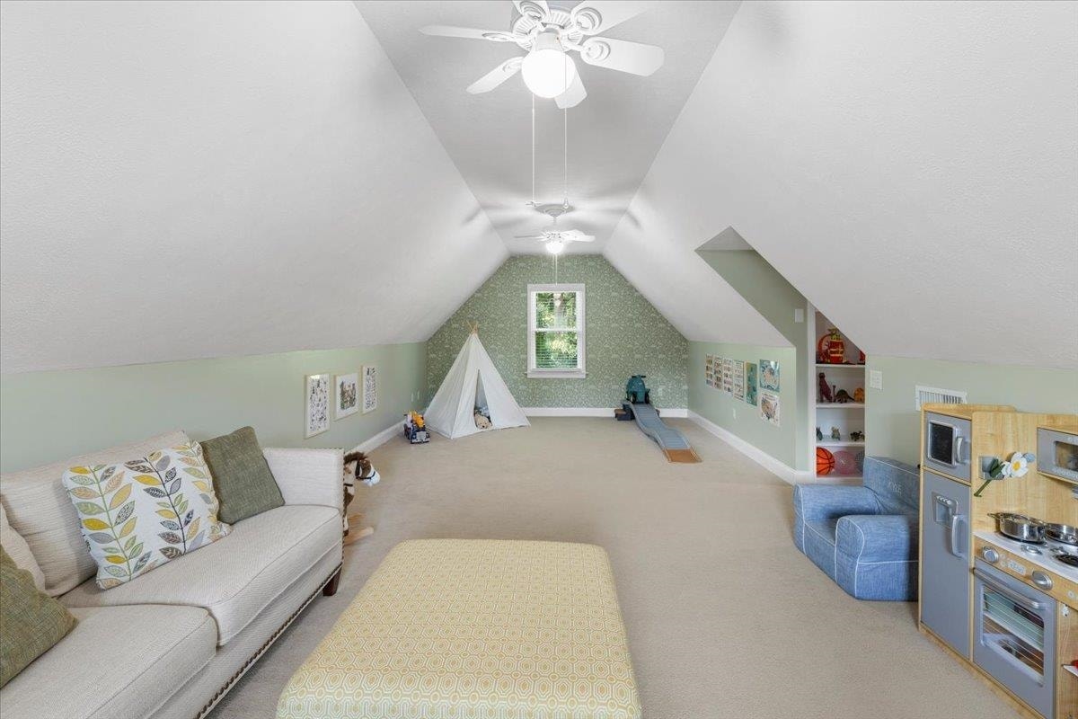 Upstairs Bonus Room