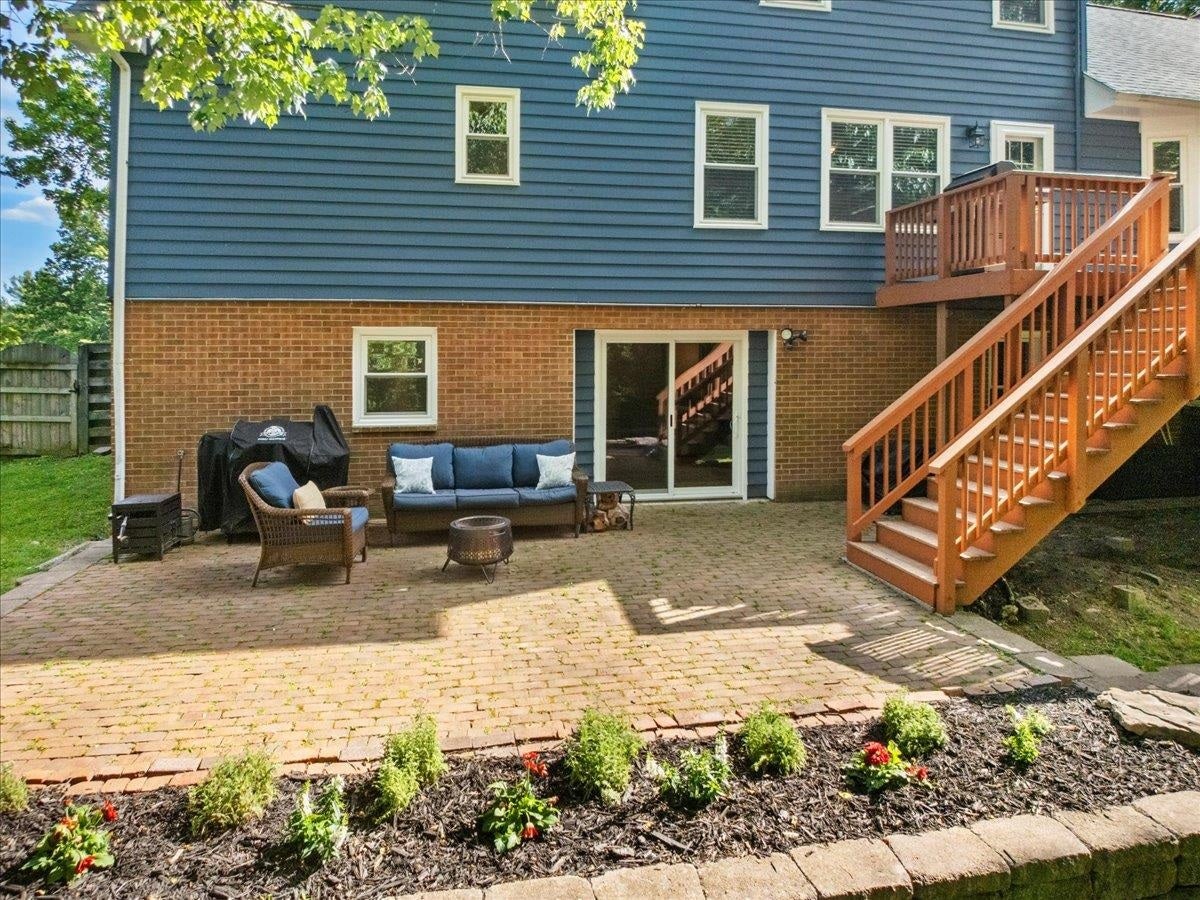 609 Landsdowne Drive, Blacksburg, VA 24060