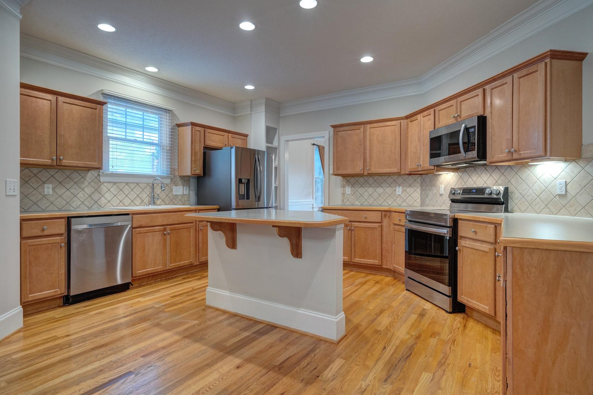 811 Village Way, Blacksburg, VA 24060