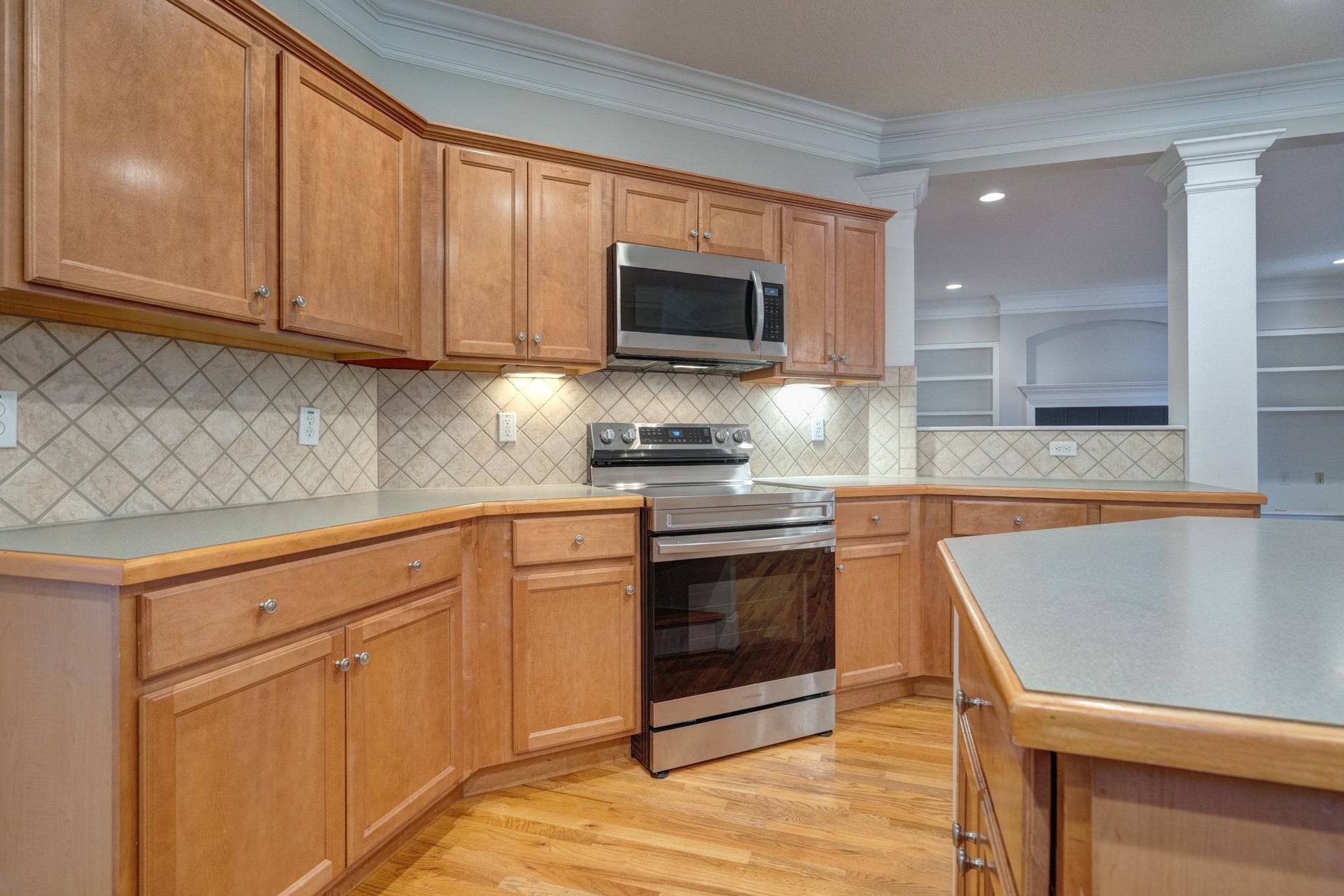 811 Village Way, Blacksburg, VA 24060