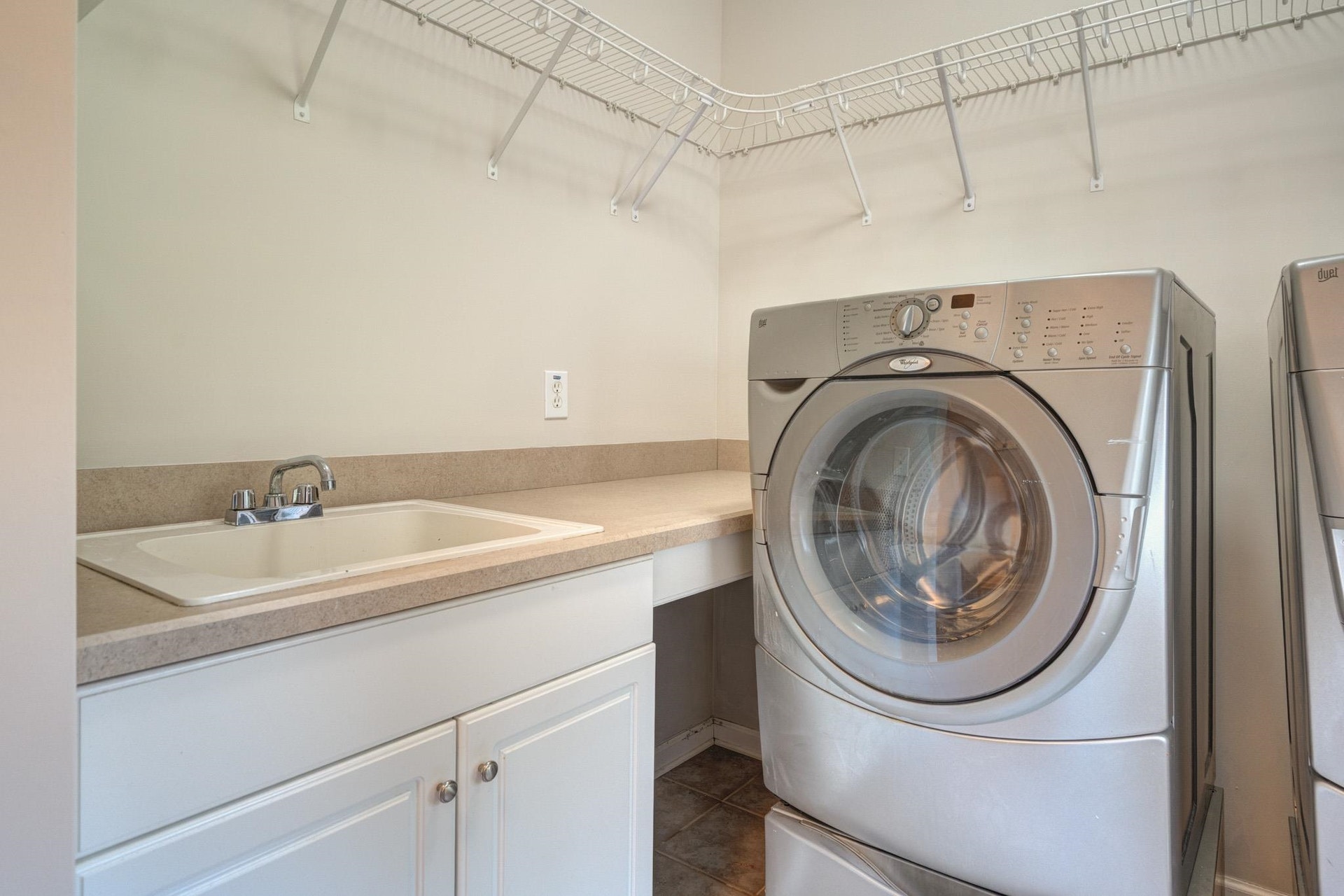 811 Village Way, Blacksburg, VA 24060
