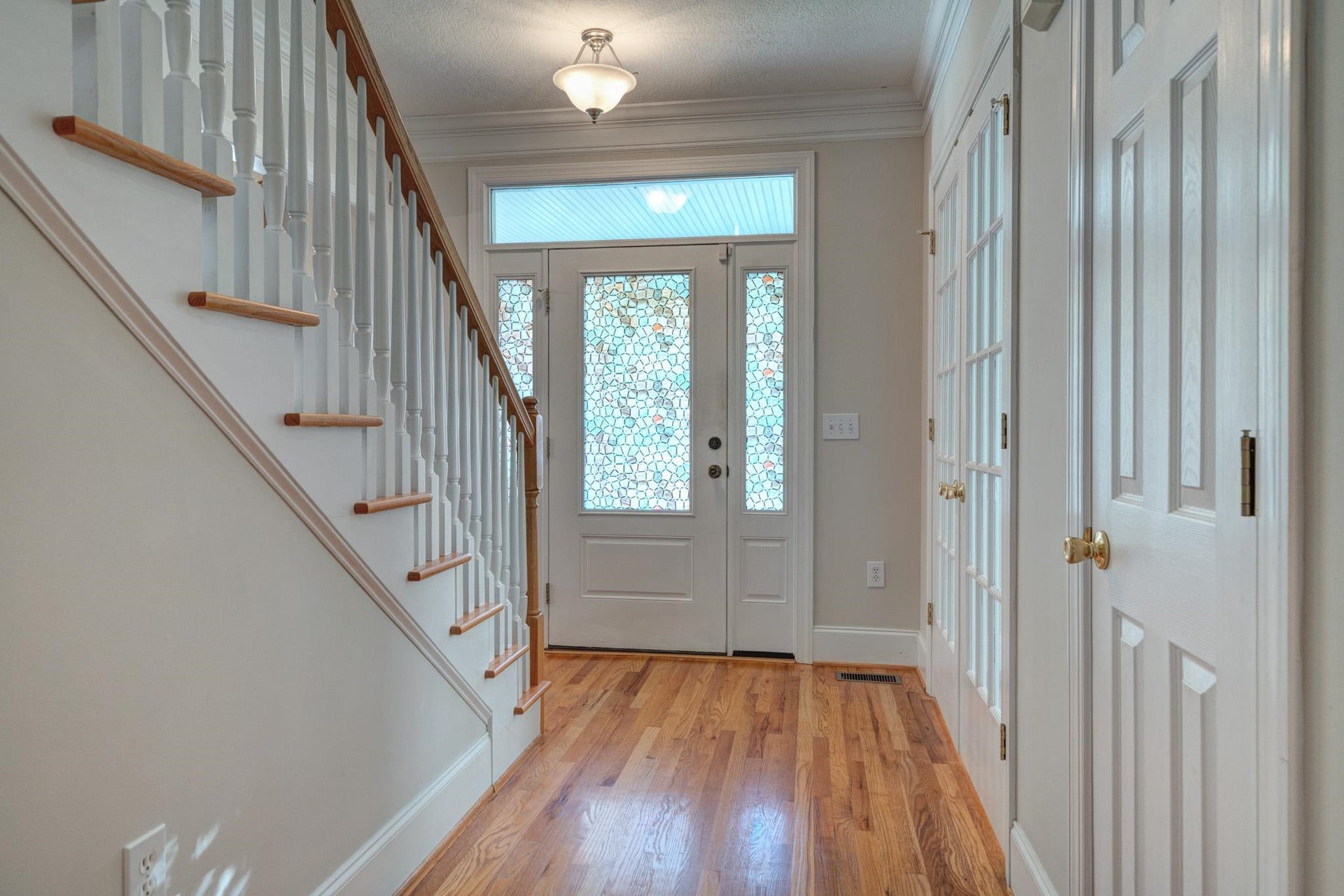 811 Village Way, Blacksburg, VA 24060