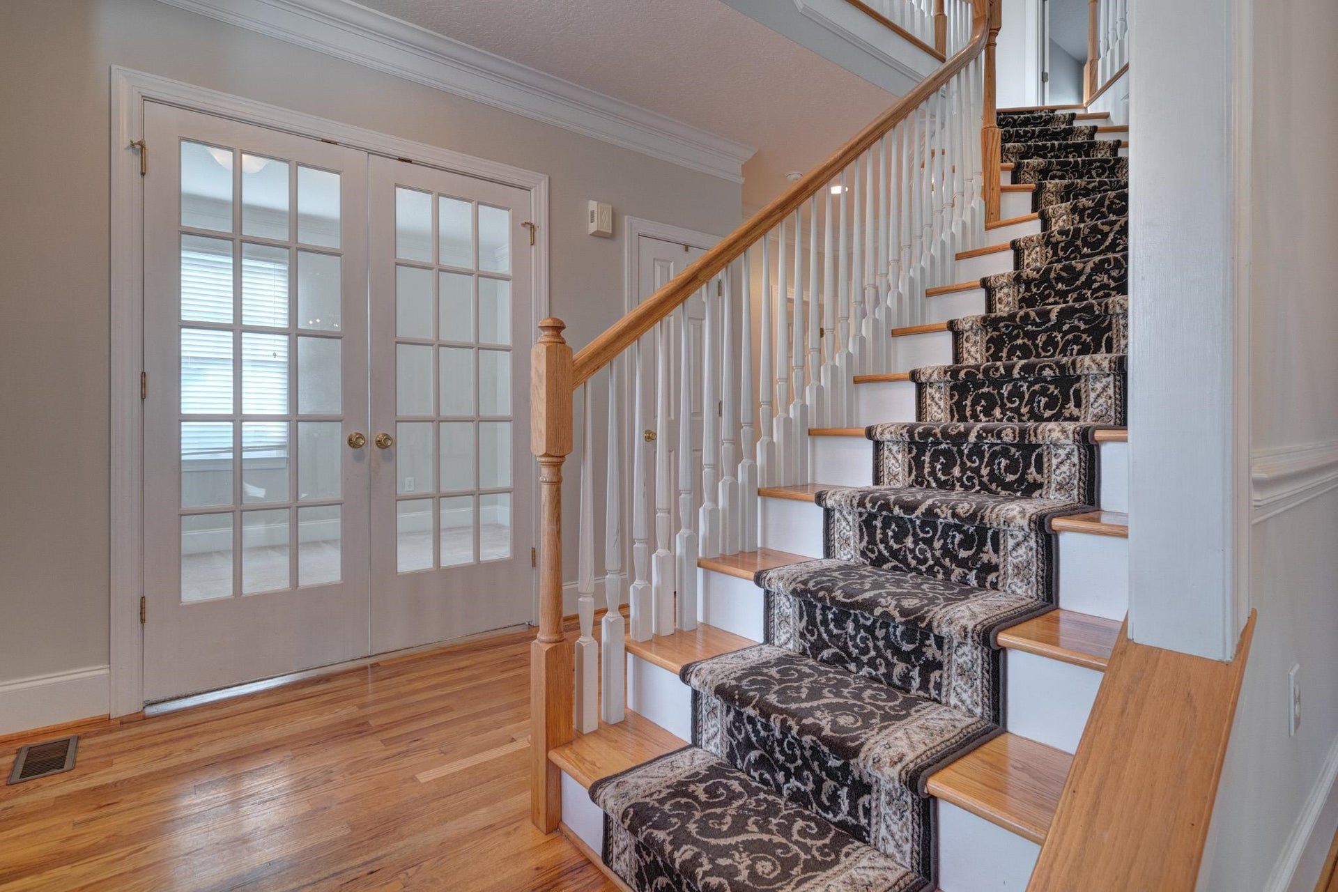 811 Village Way, Blacksburg, VA 24060