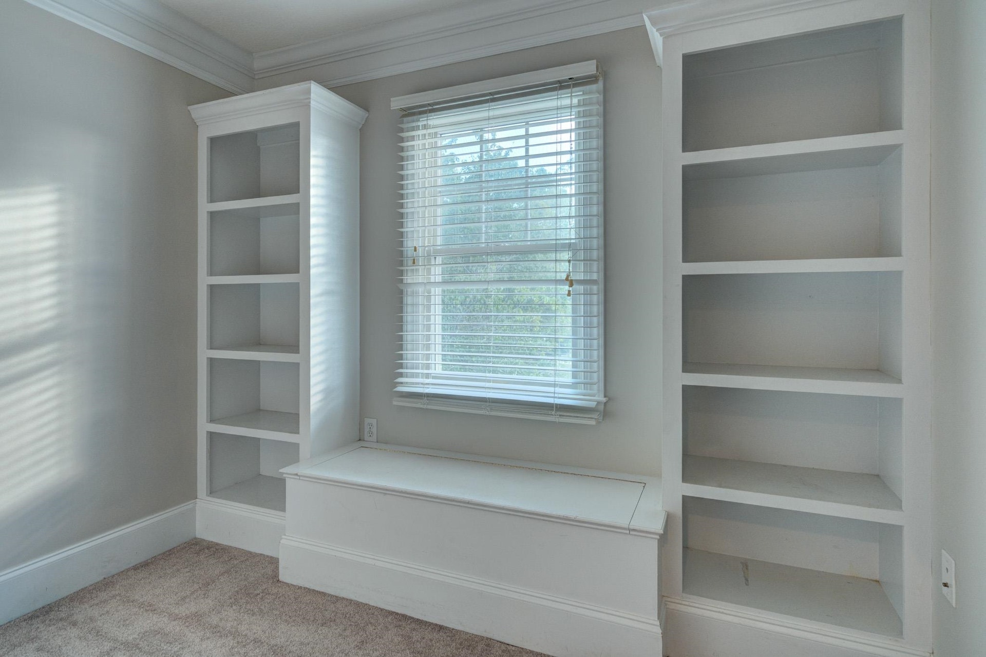 811 Village Way, Blacksburg, VA 24060