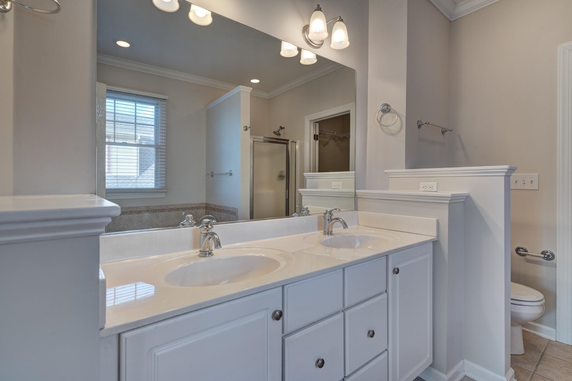 811 Village Way, Blacksburg, VA 24060