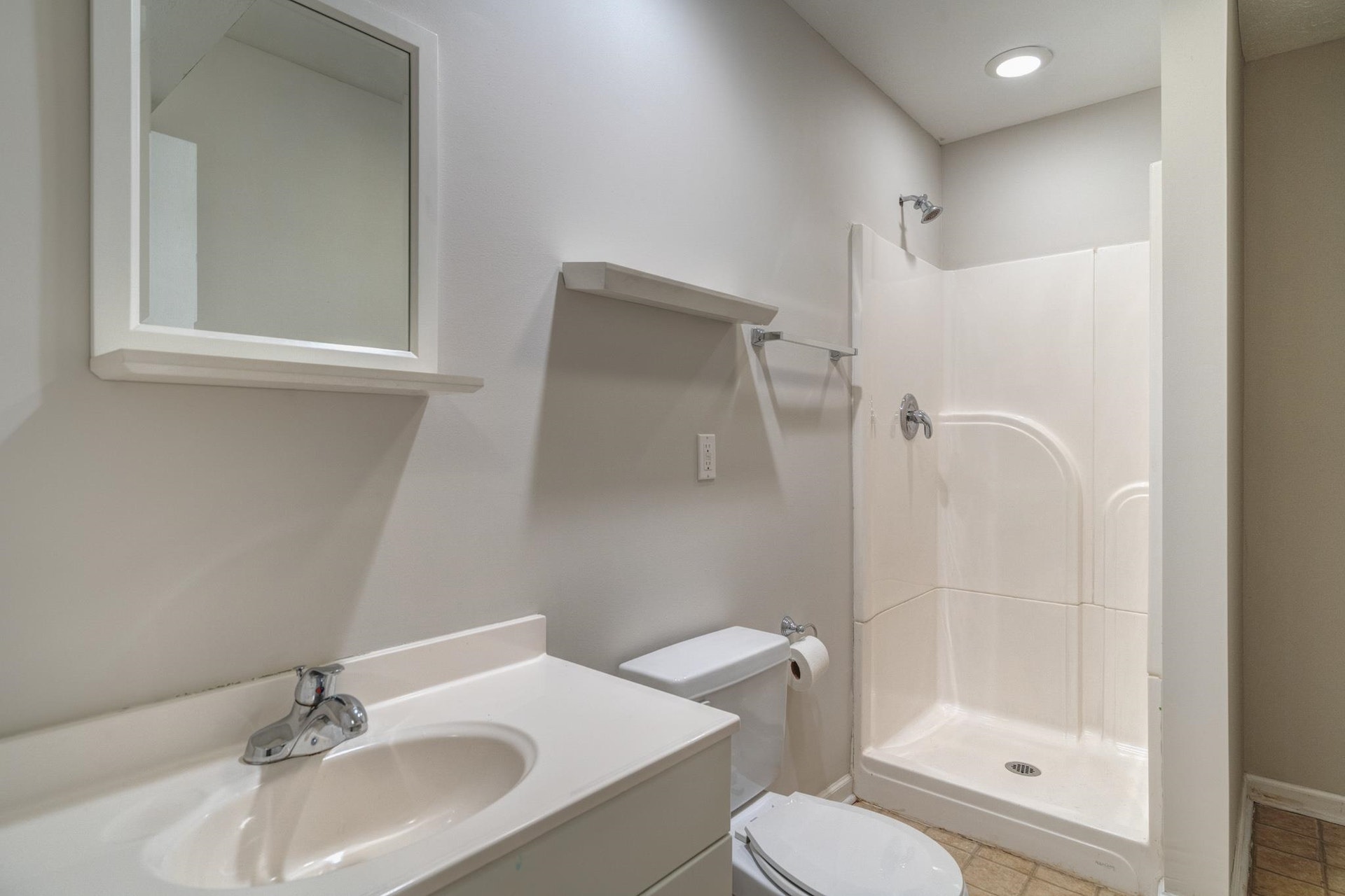 811 Village Way, Blacksburg, VA 24060