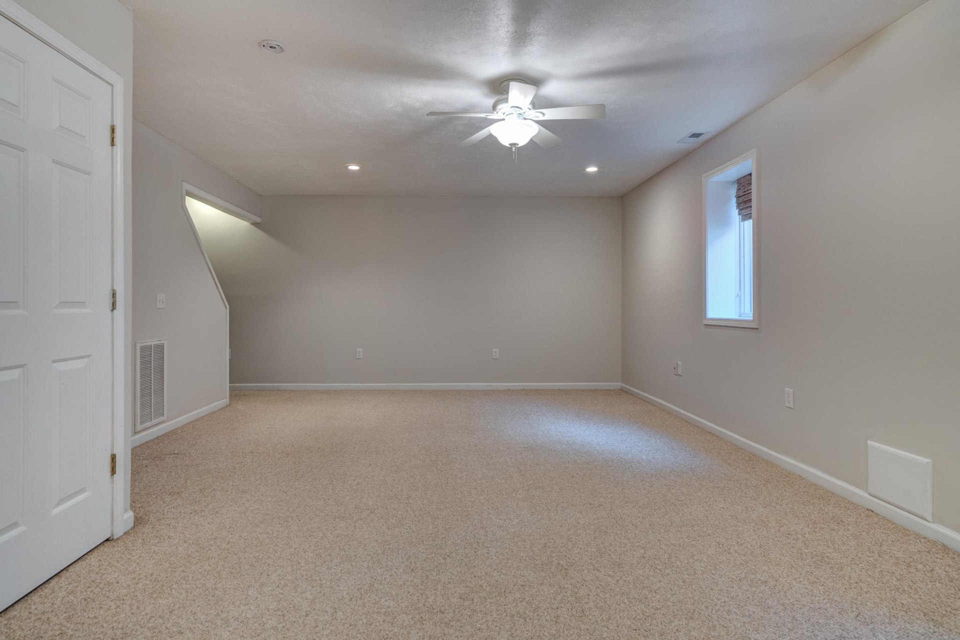 811 Village Way, Blacksburg, VA 24060