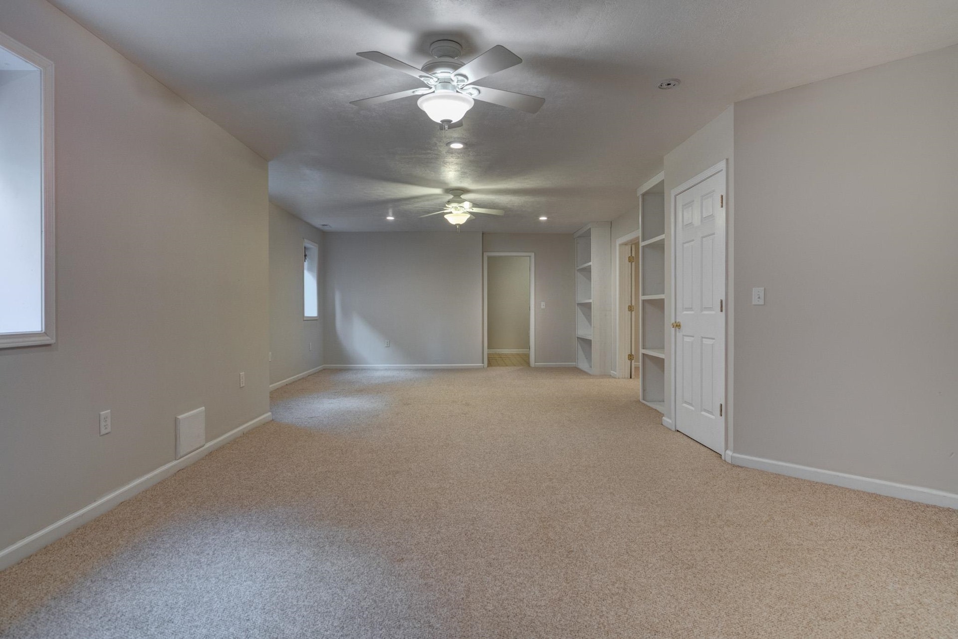 811 Village Way, Blacksburg, VA 24060