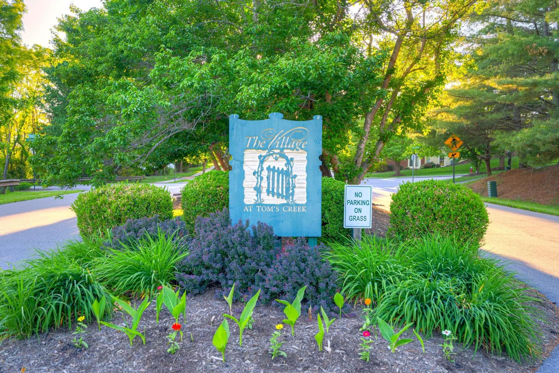 811 Village Way, Blacksburg, VA 24060