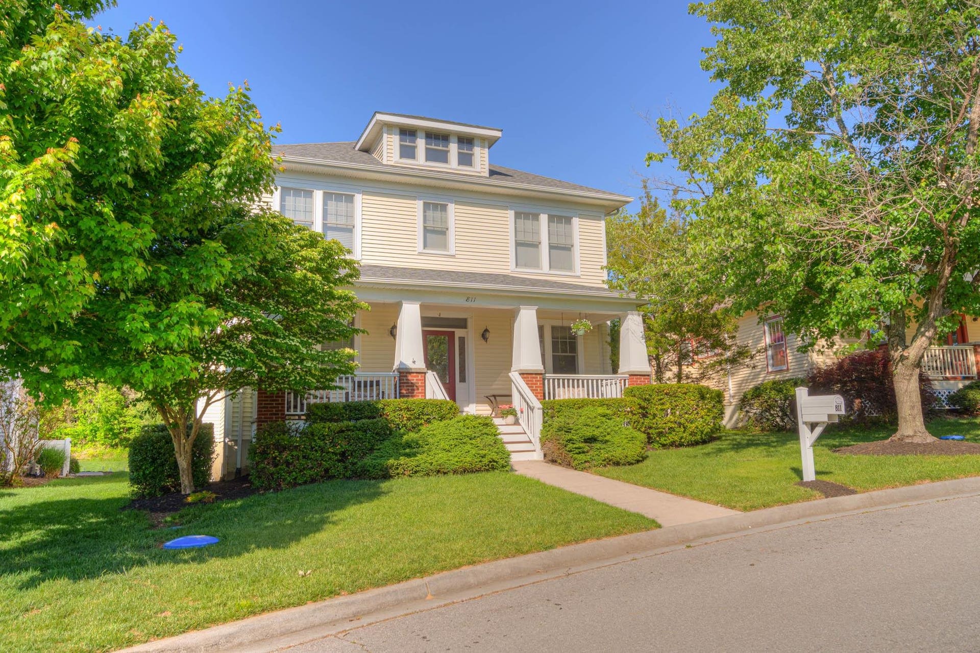 811 Village Way, Blacksburg, VA 24060