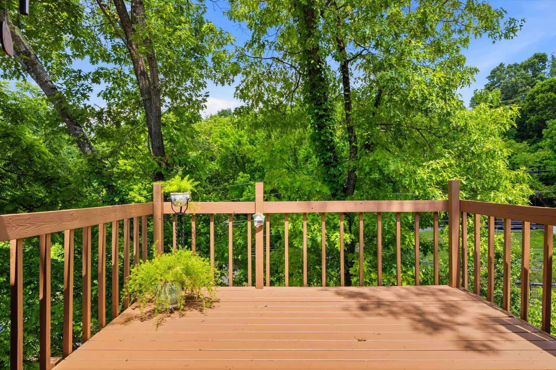 2 WINDSTREAM Court, Radford, VA 24141
