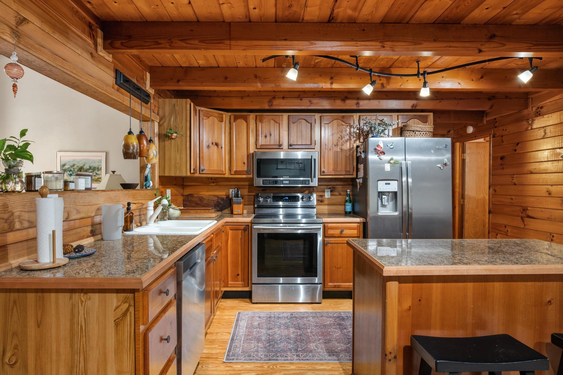 2 WINDSTREAM Court, Radford, VA 24141