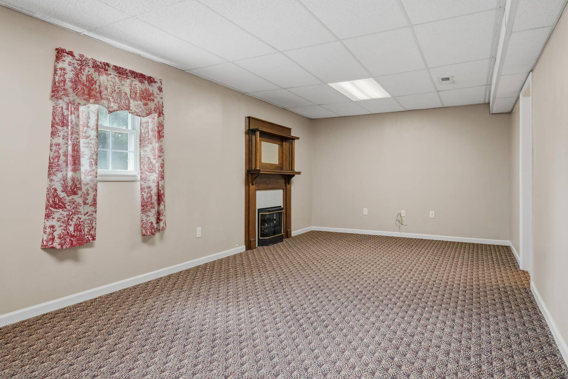 55 Sapphire Avenue, Christiansburg, VA 24073