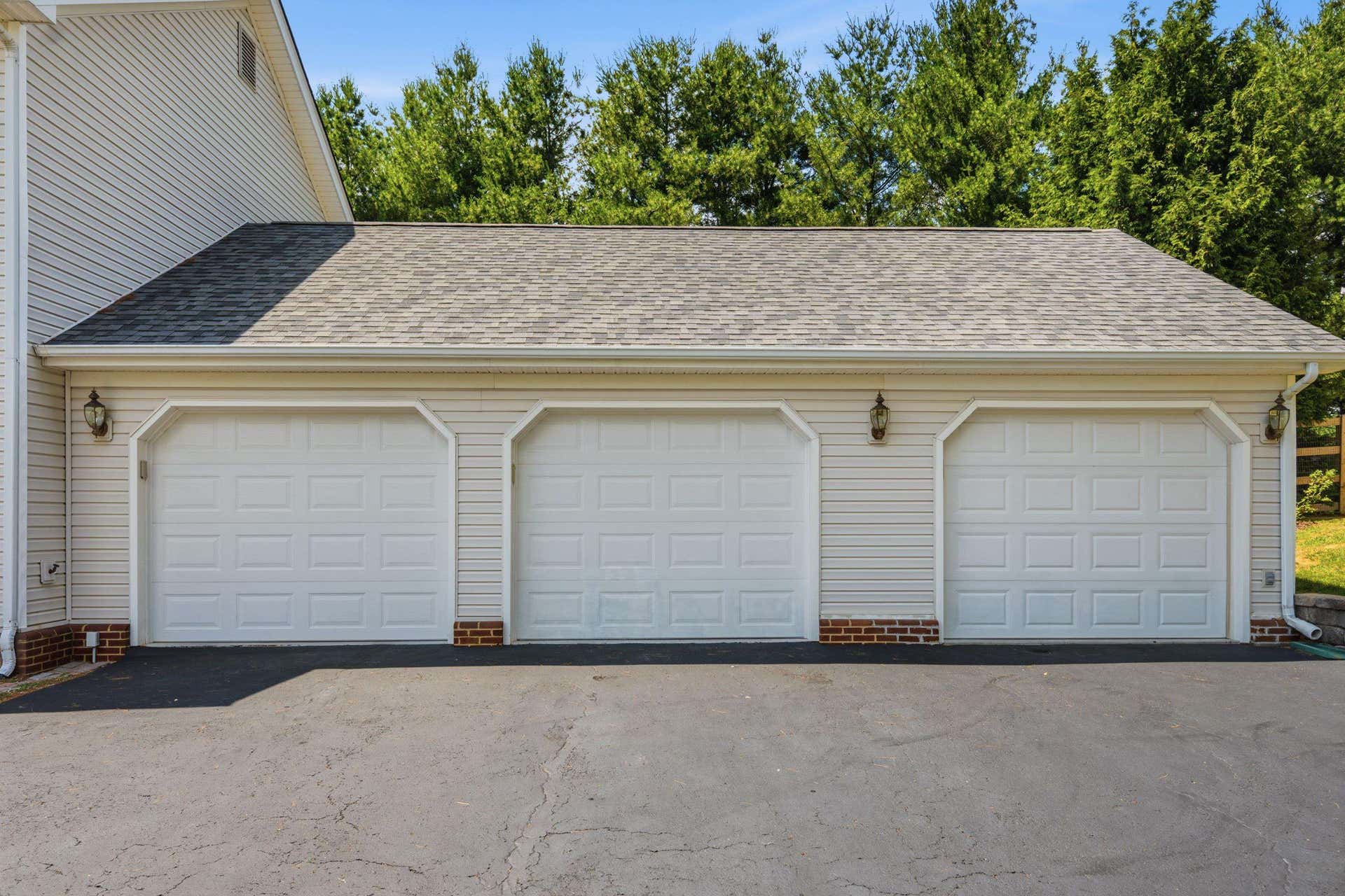 55 Sapphire Avenue, Christiansburg, VA 24073