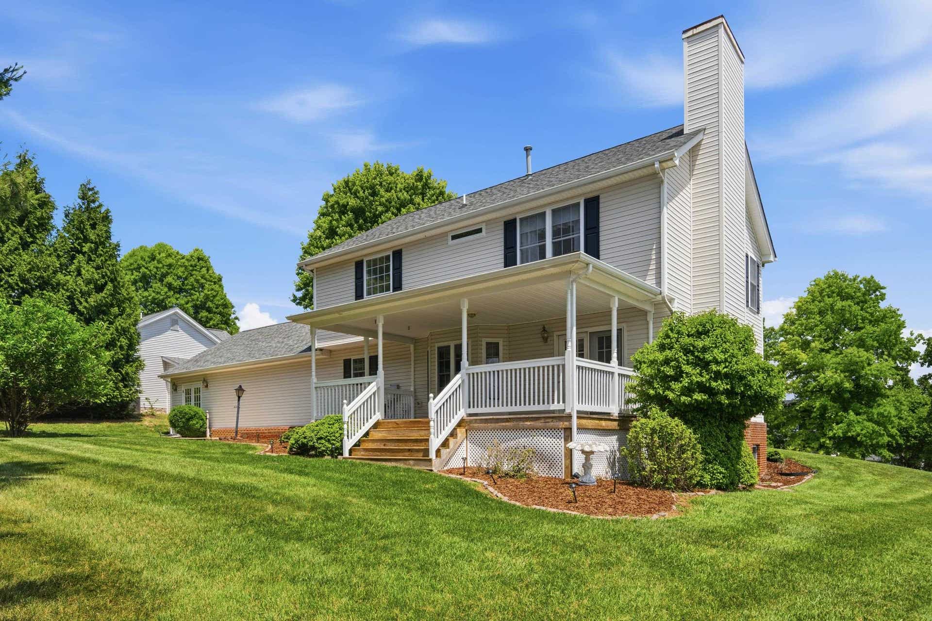 55 Sapphire Avenue, Christiansburg, VA 24073