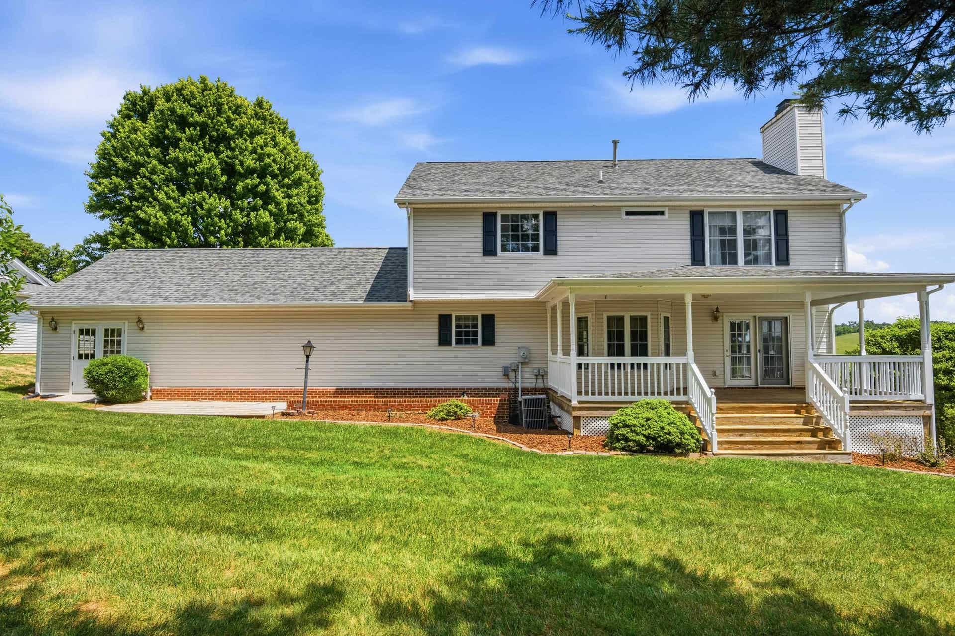 55 Sapphire Avenue, Christiansburg, VA 24073