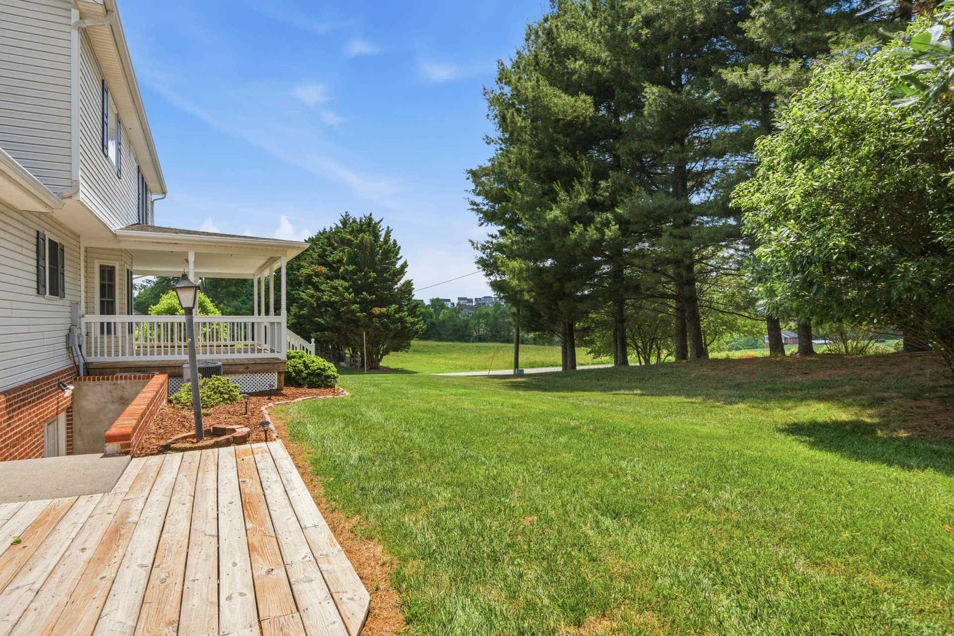 55 Sapphire Avenue, Christiansburg, VA 24073
