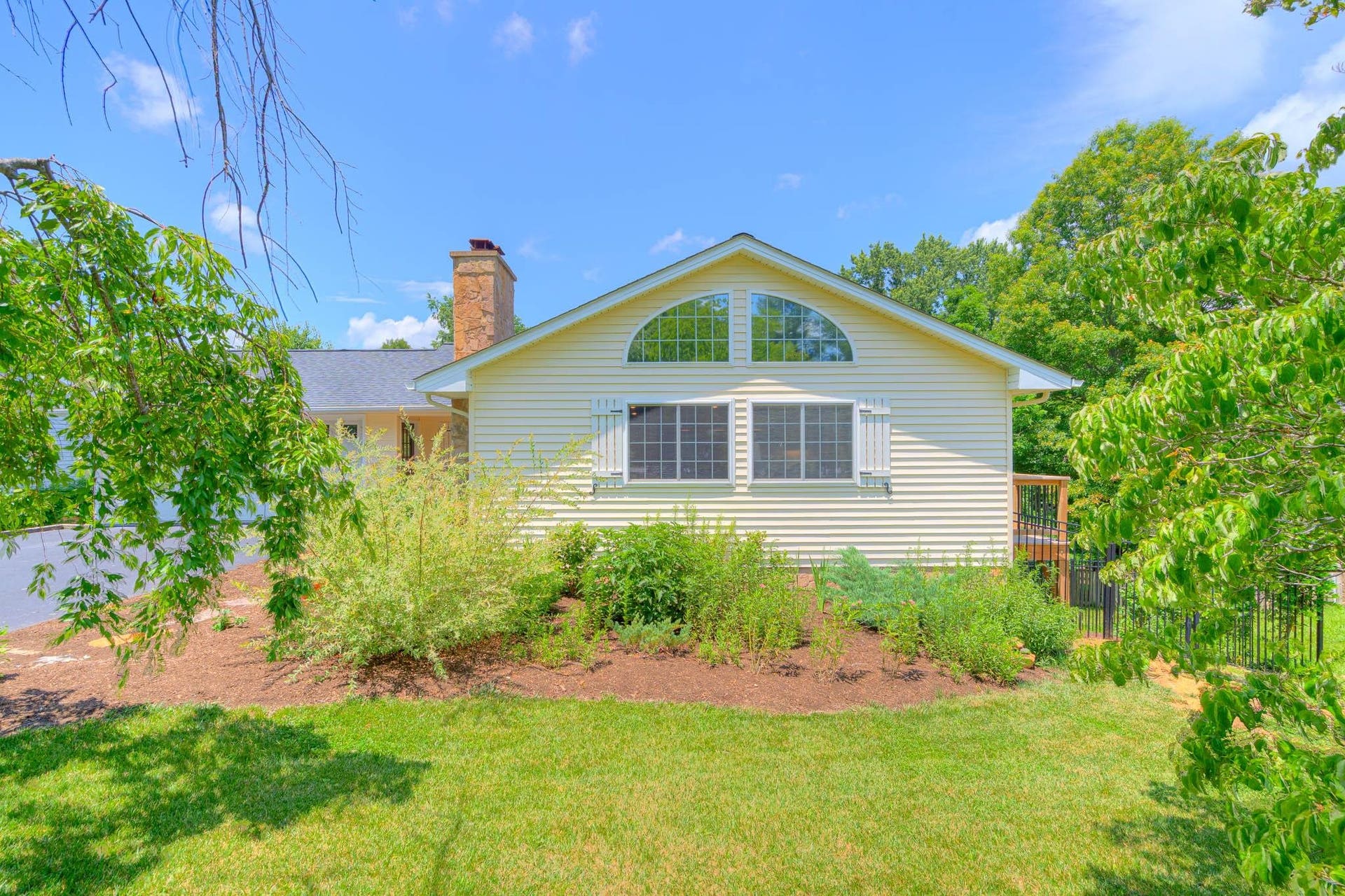 2006 Christopher Drive, Blacksburg, VA 24060