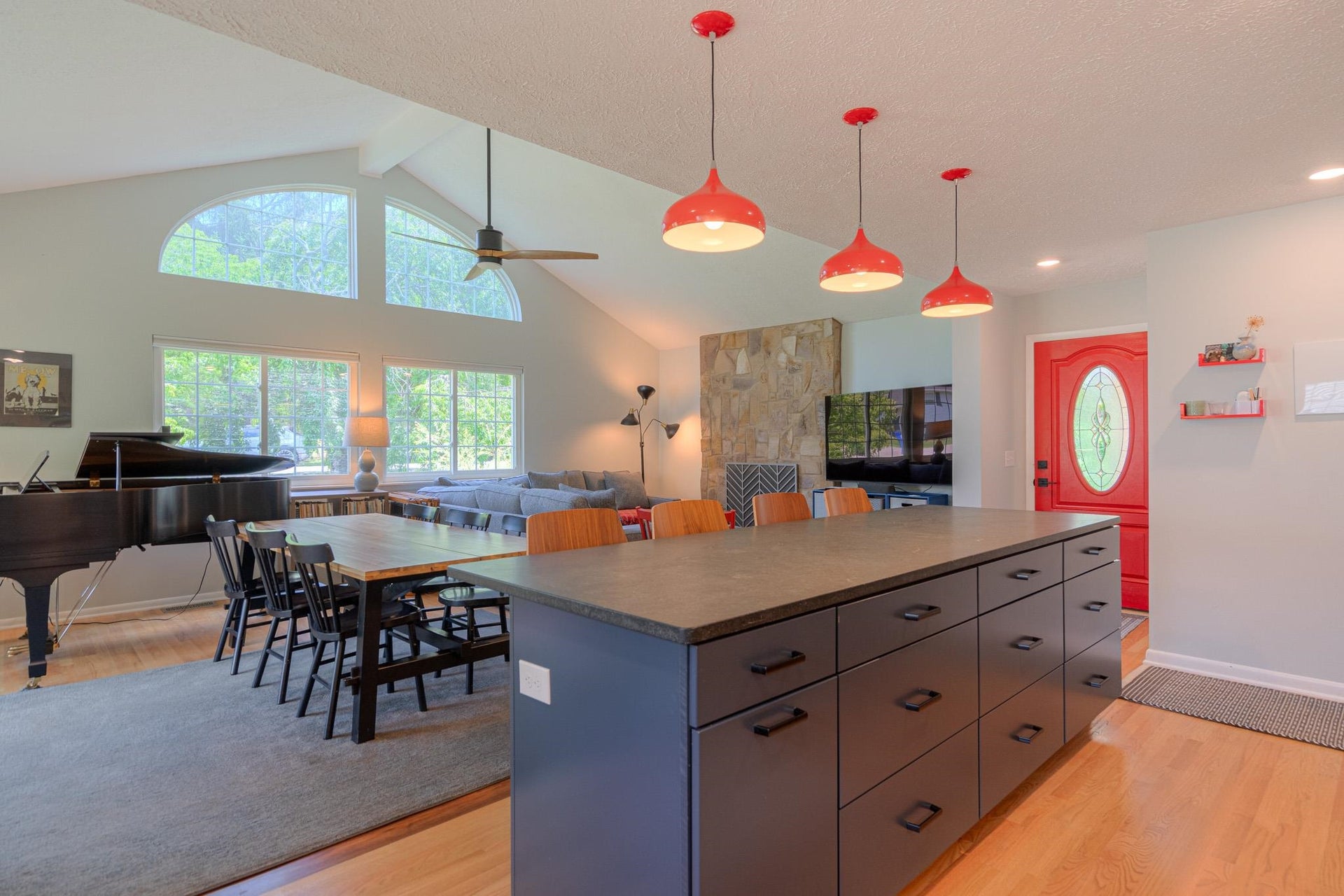 2006 Christopher Drive, Blacksburg, VA 24060