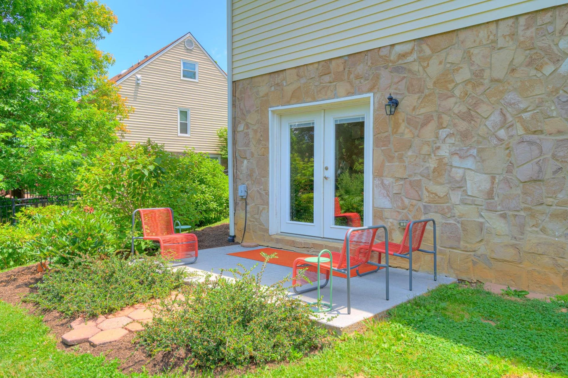 2006 Christopher Drive, Blacksburg, VA 24060